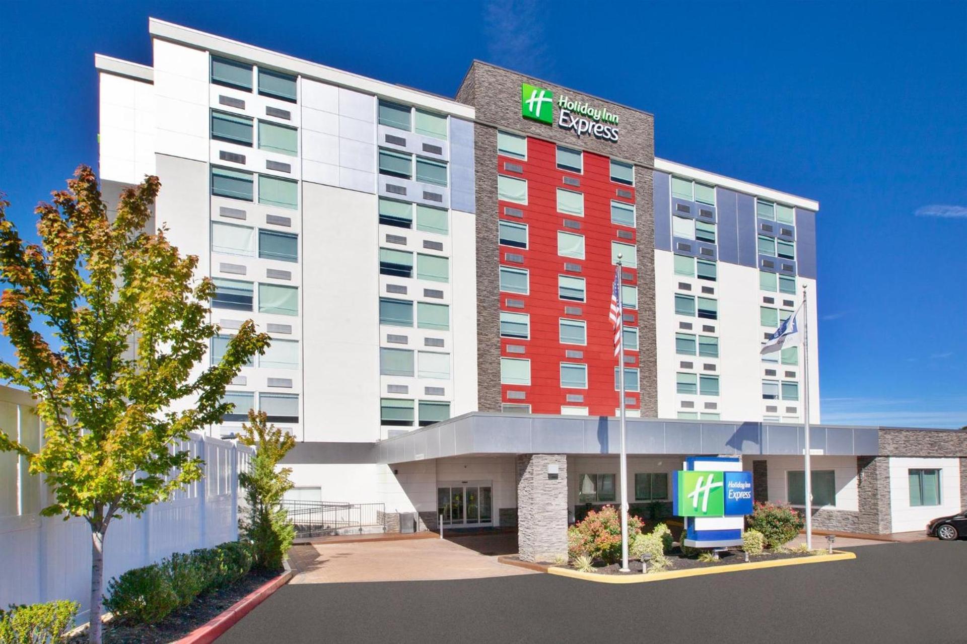 Holiday Inn Express Richmond - Midtown by IHG photo 41