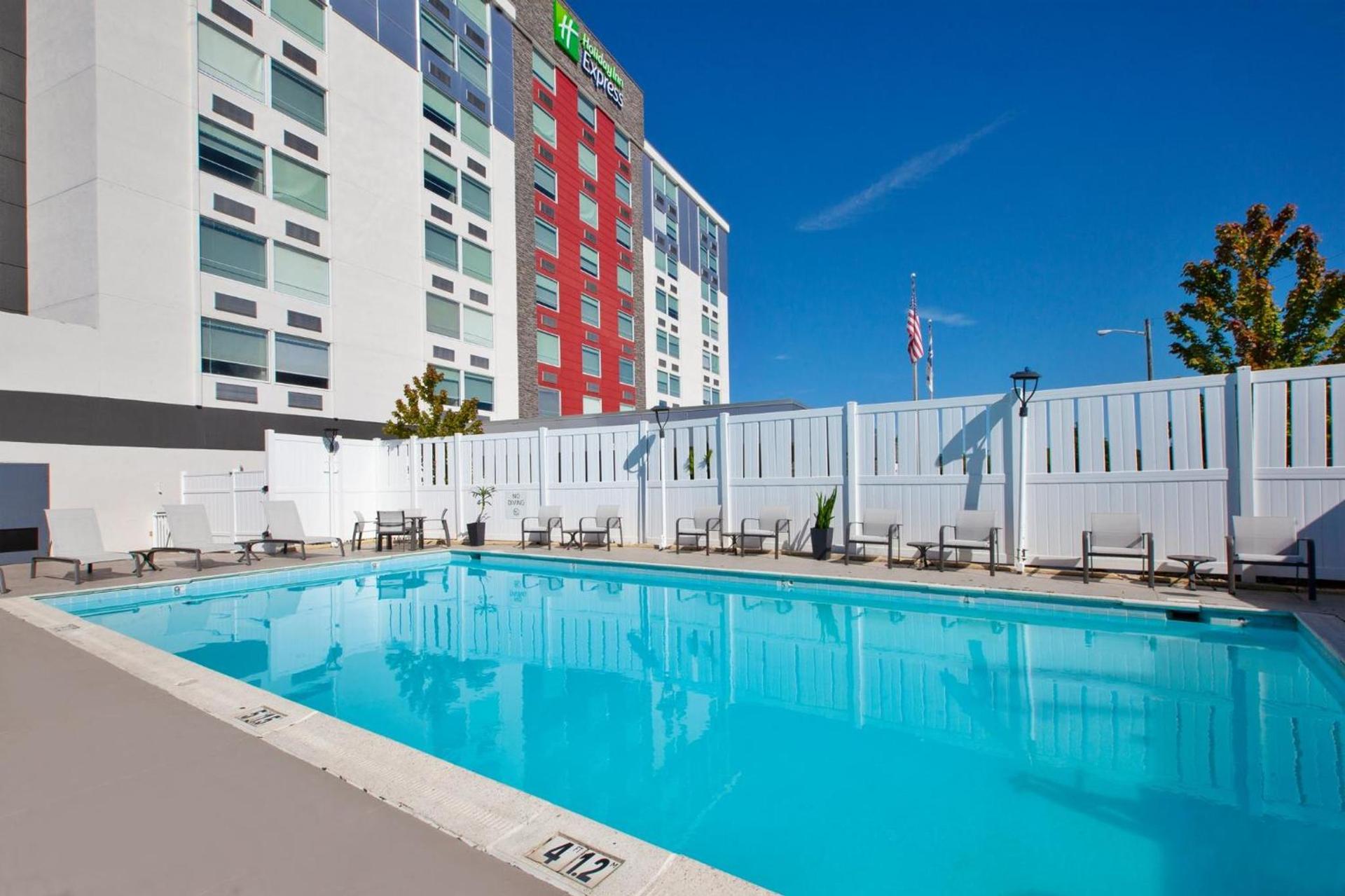 Holiday Inn Express Richmond - Midtown by IHG photo 45