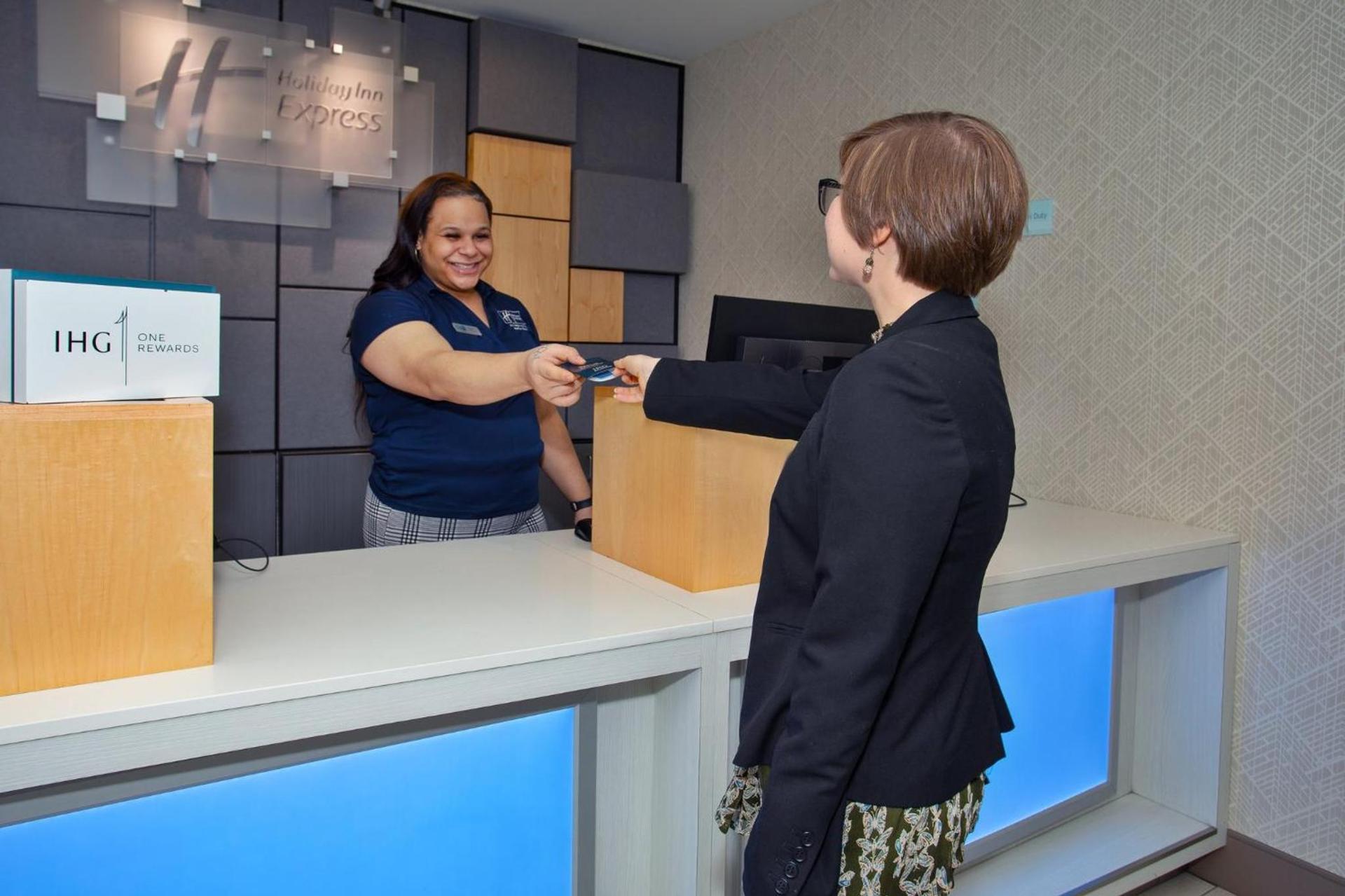 Holiday Inn Express Richmond - Midtown by IHG photo 54