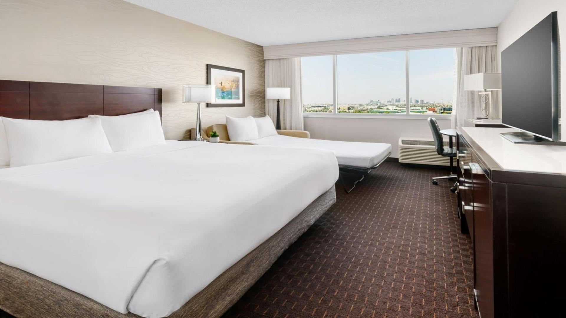 Crowne Plaza Phoenix Airport - PHX by IHG photo 55