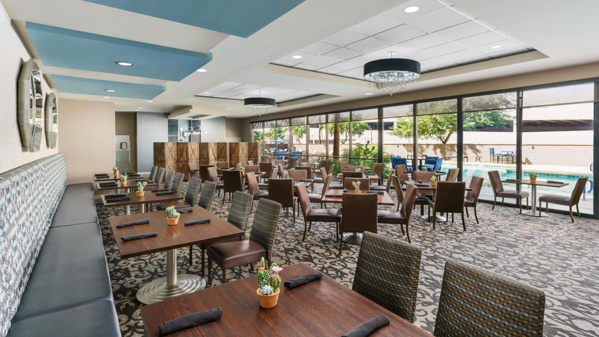Crowne Plaza Phoenix Airport - PHX by IHG photo 76