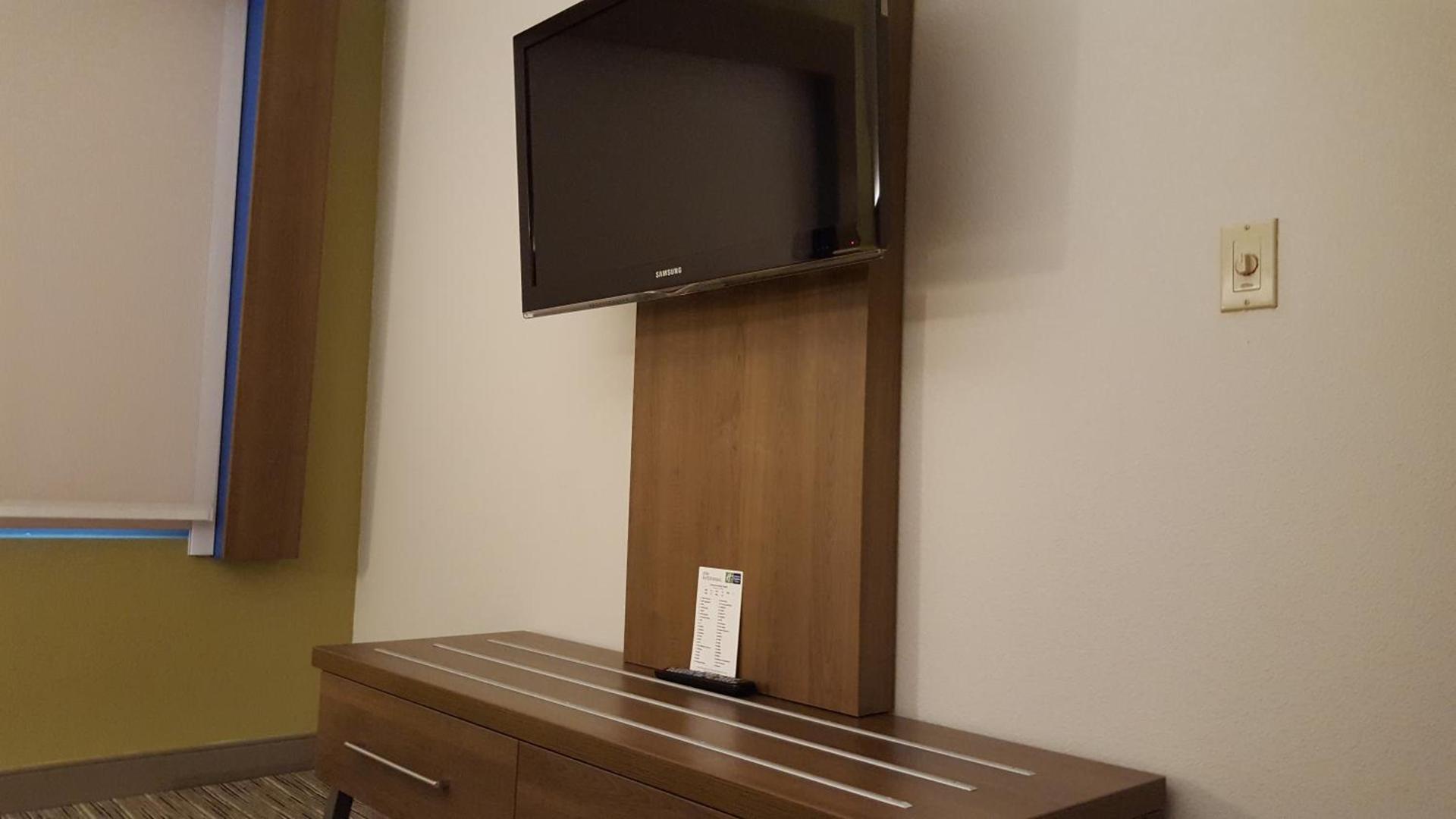 Holiday Inn Express Fremont - Milpitas Central by IHG photo 10