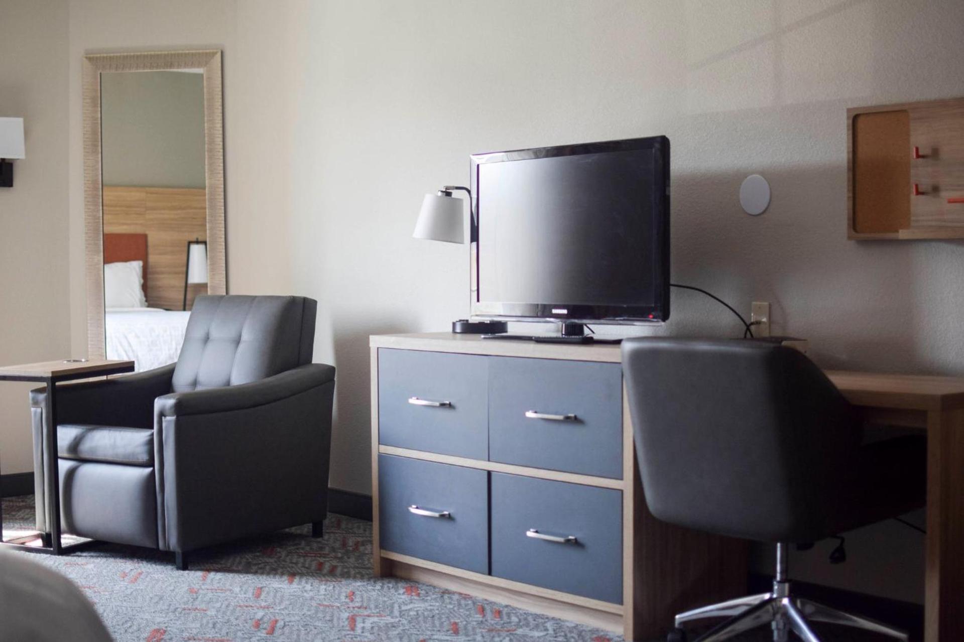 Candlewood Suites Houston I-10 East by IHG photo 61