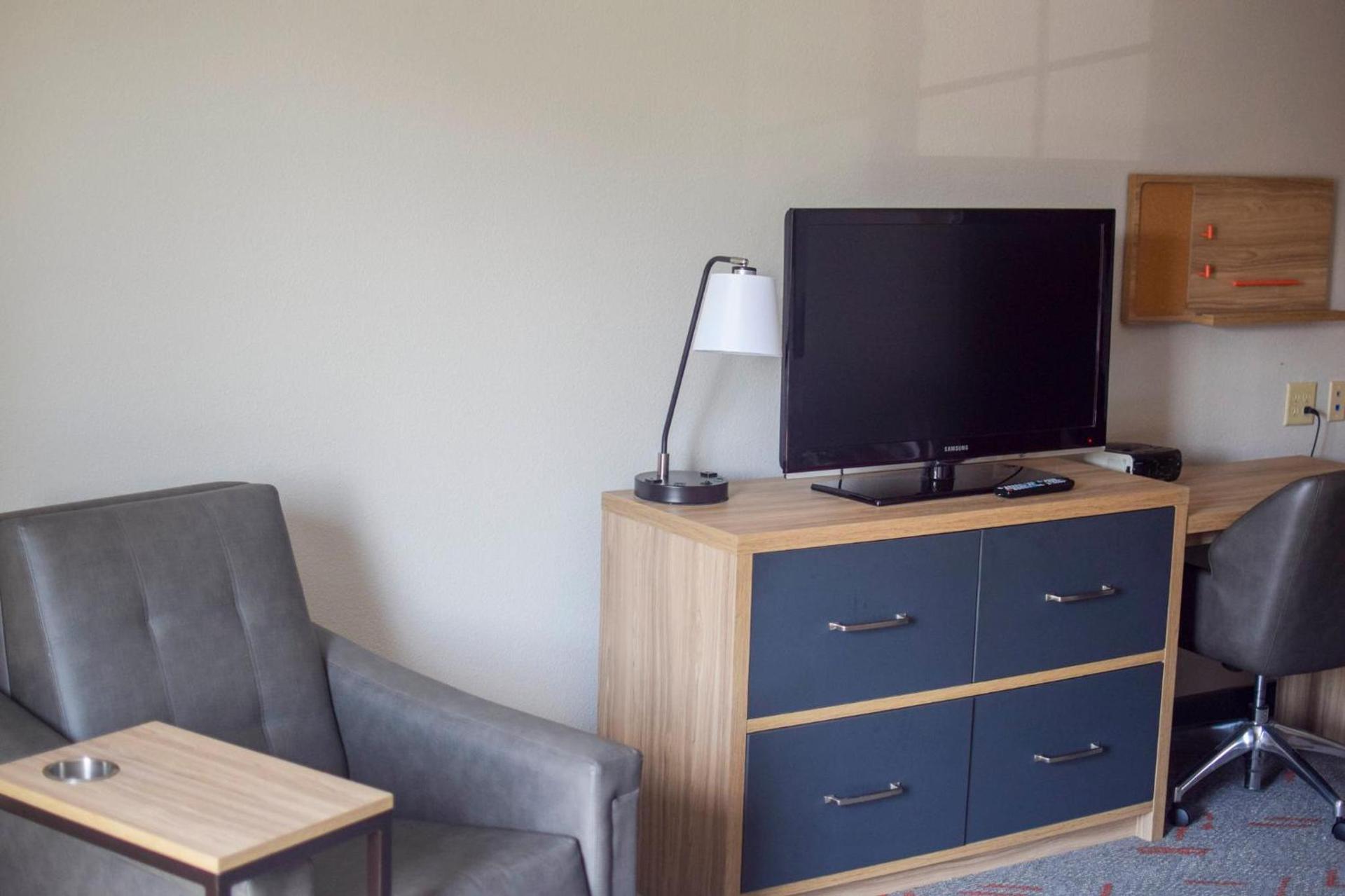 Candlewood Suites Houston I-10 East by IHG photo 60