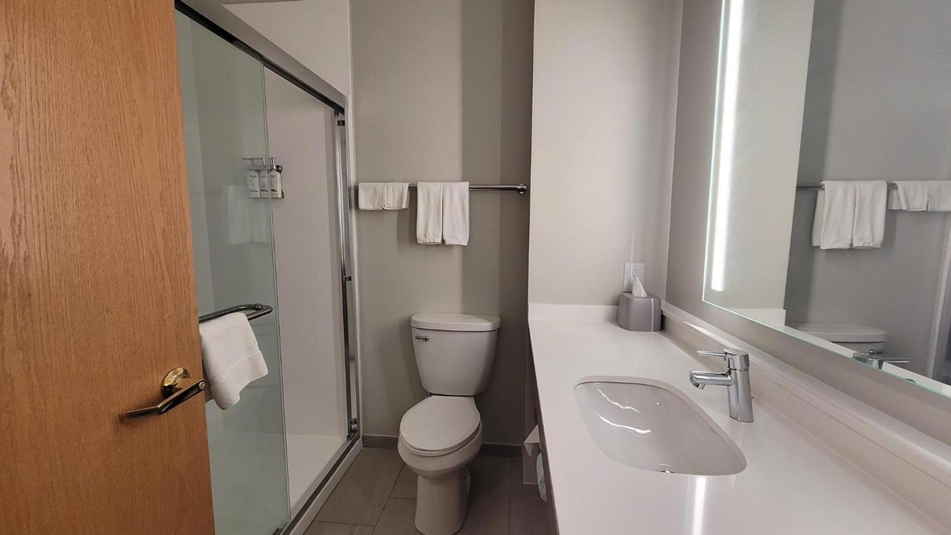 Holiday Inn Express Plymouth by IHG photo 33