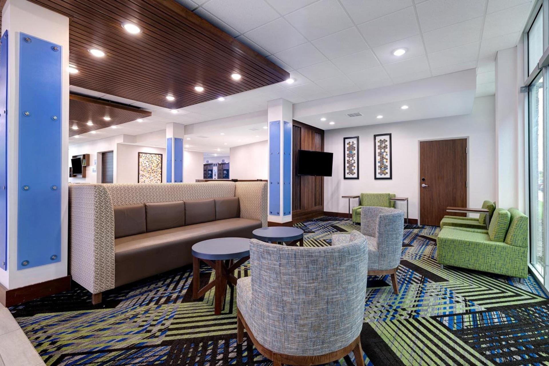 Holiday Inn Express & Suites - Brighton by IHG photo 19