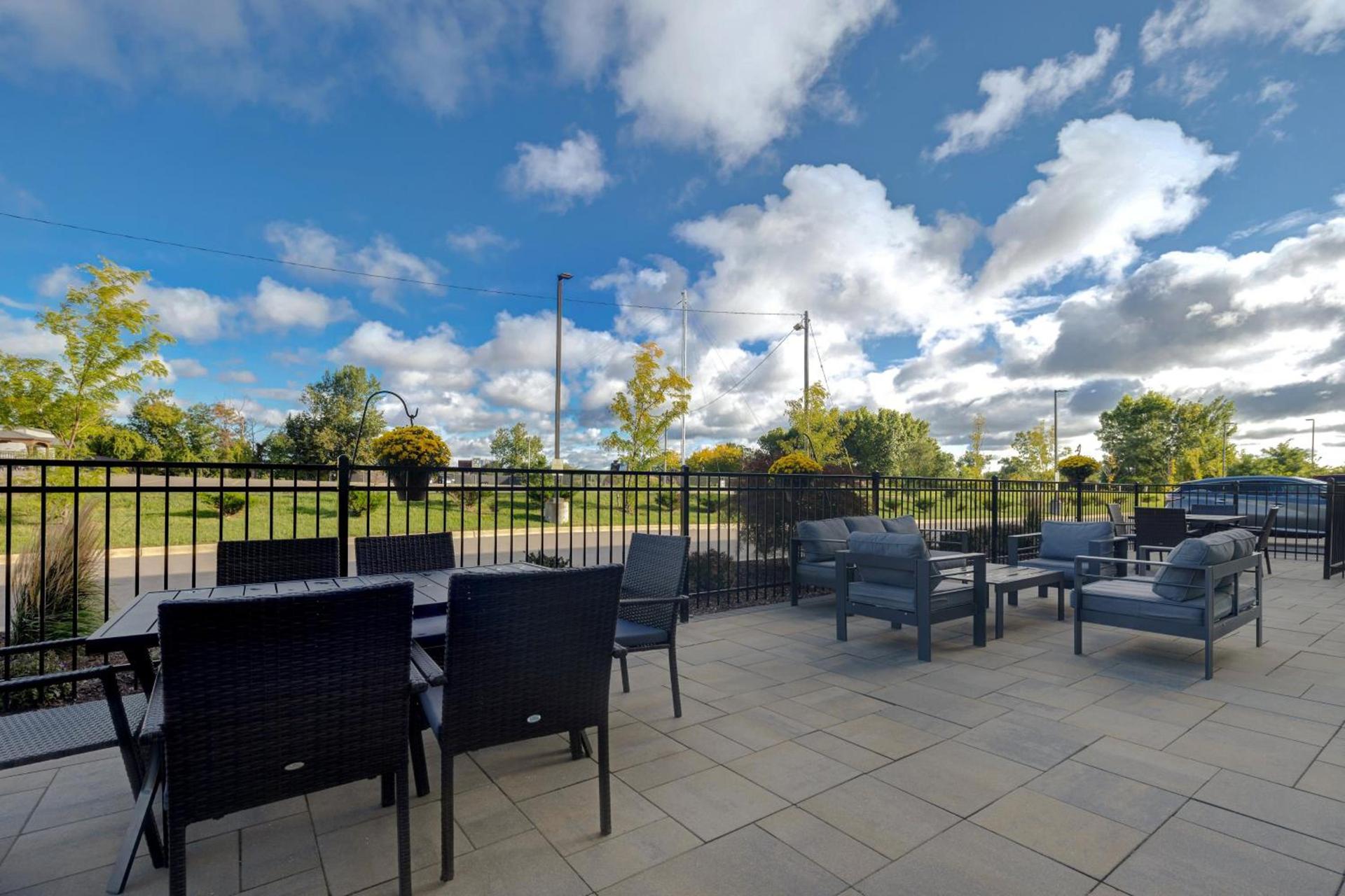 Holiday Inn Express & Suites - Brighton by IHG photo 20
