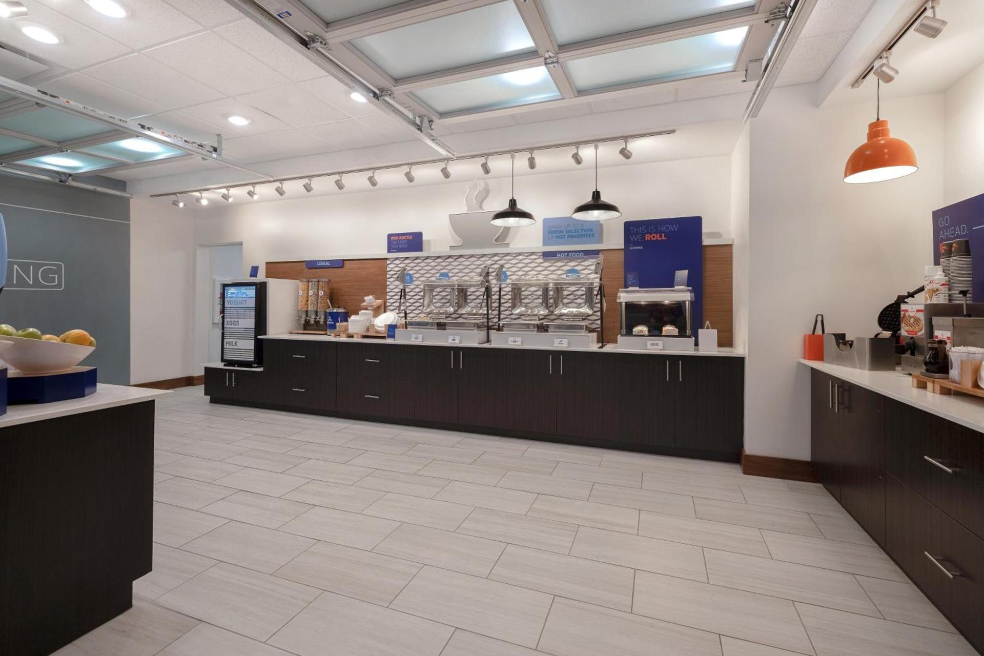 Holiday Inn Express & Suites - Brighton by IHG photo 45