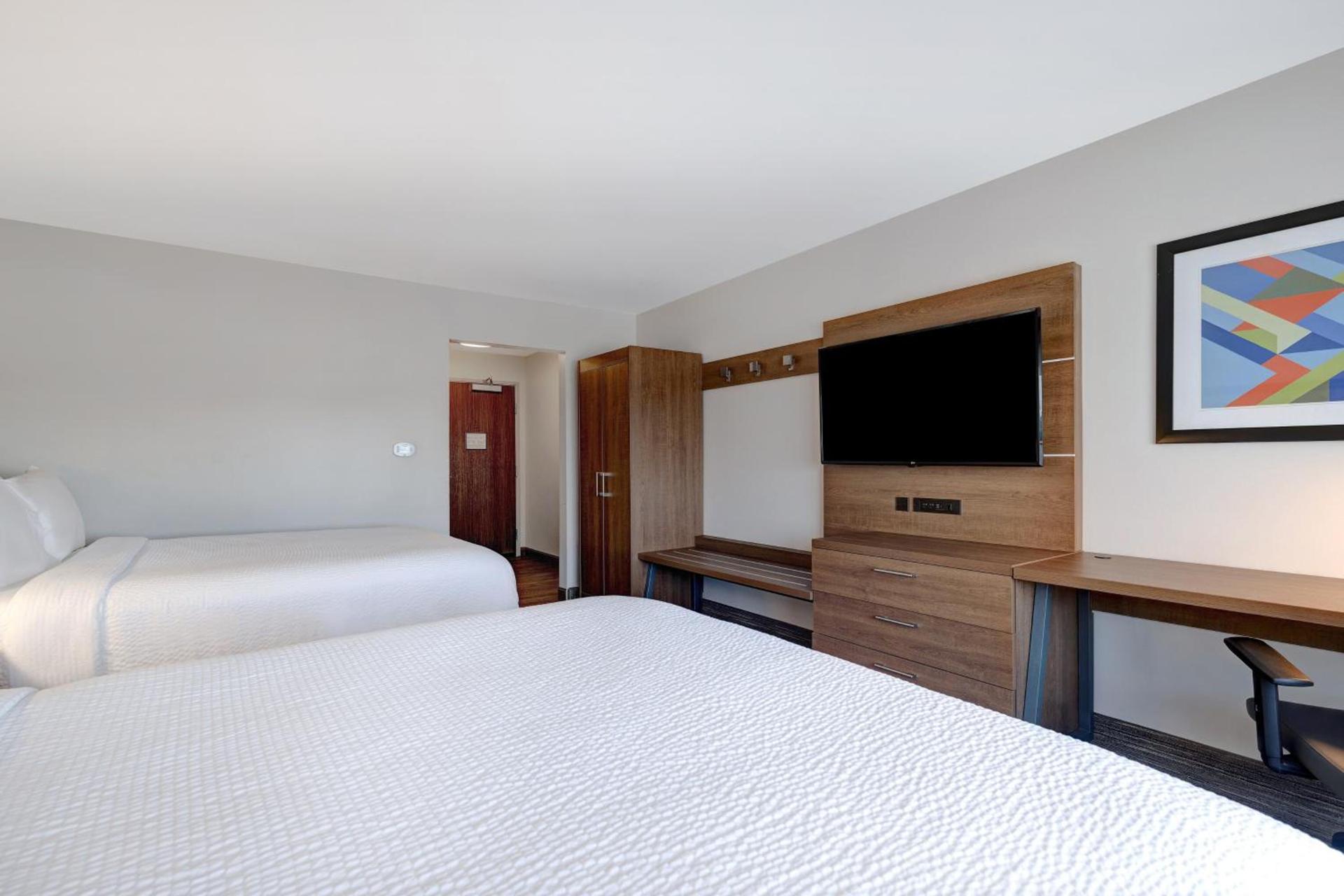 Holiday Inn Express & Suites - Brighton by IHG photo 38