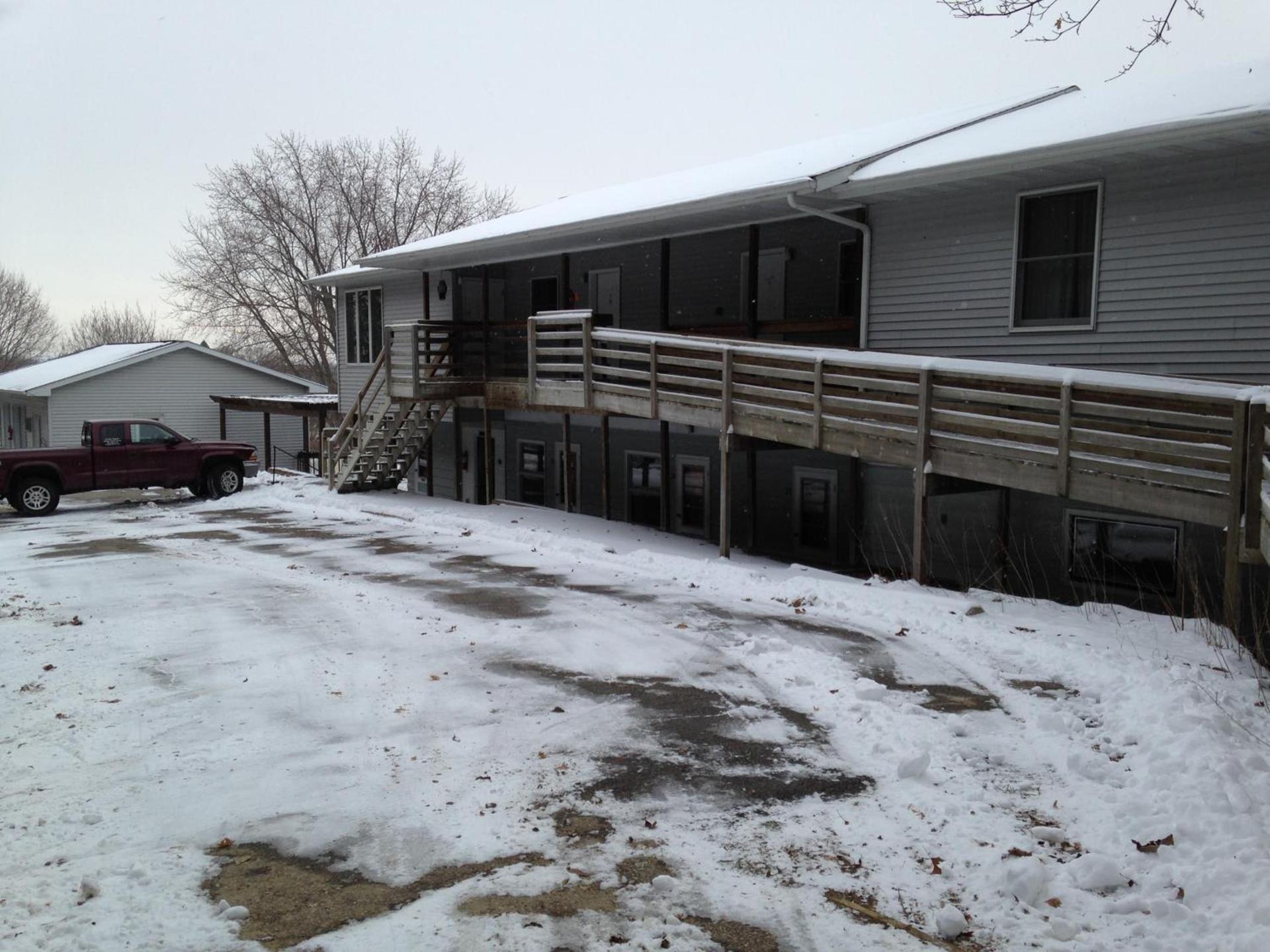 Little Bluff Inn photo 29