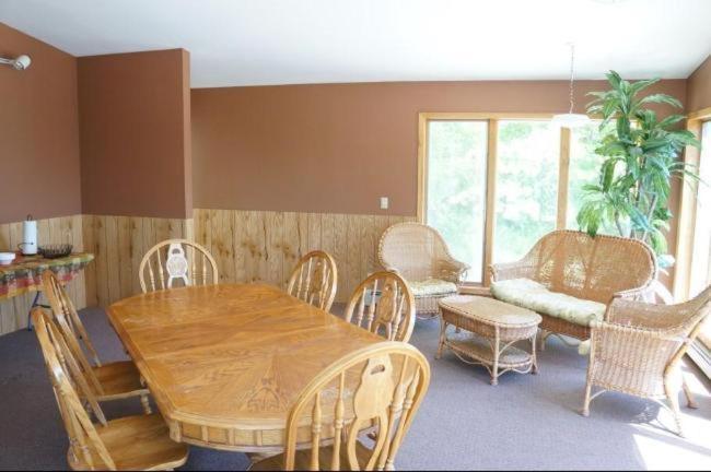Little Bluff Inn photo 39