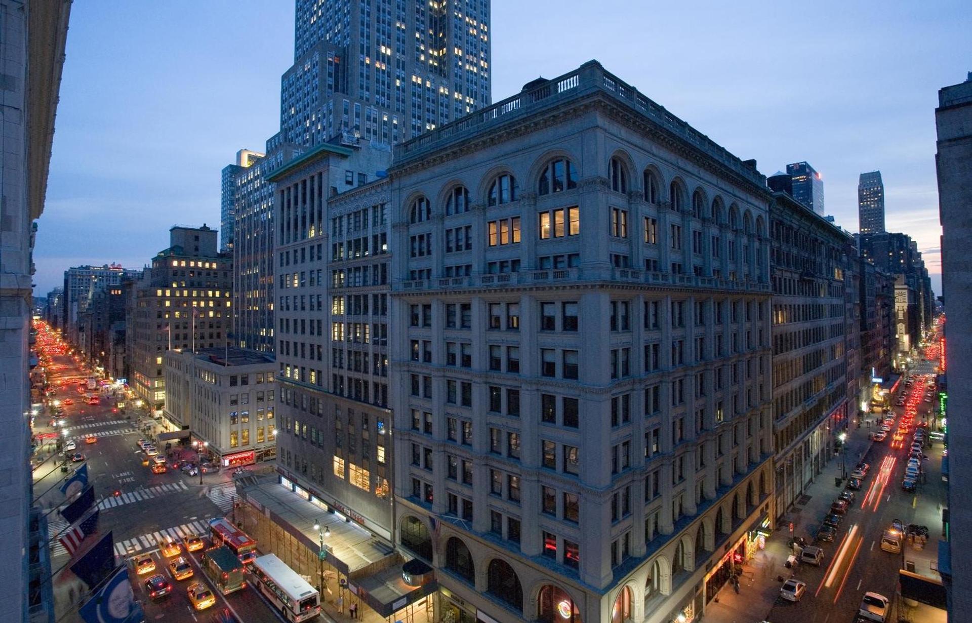 U Hotel Fifth Avenue, Empire State Building photo 38