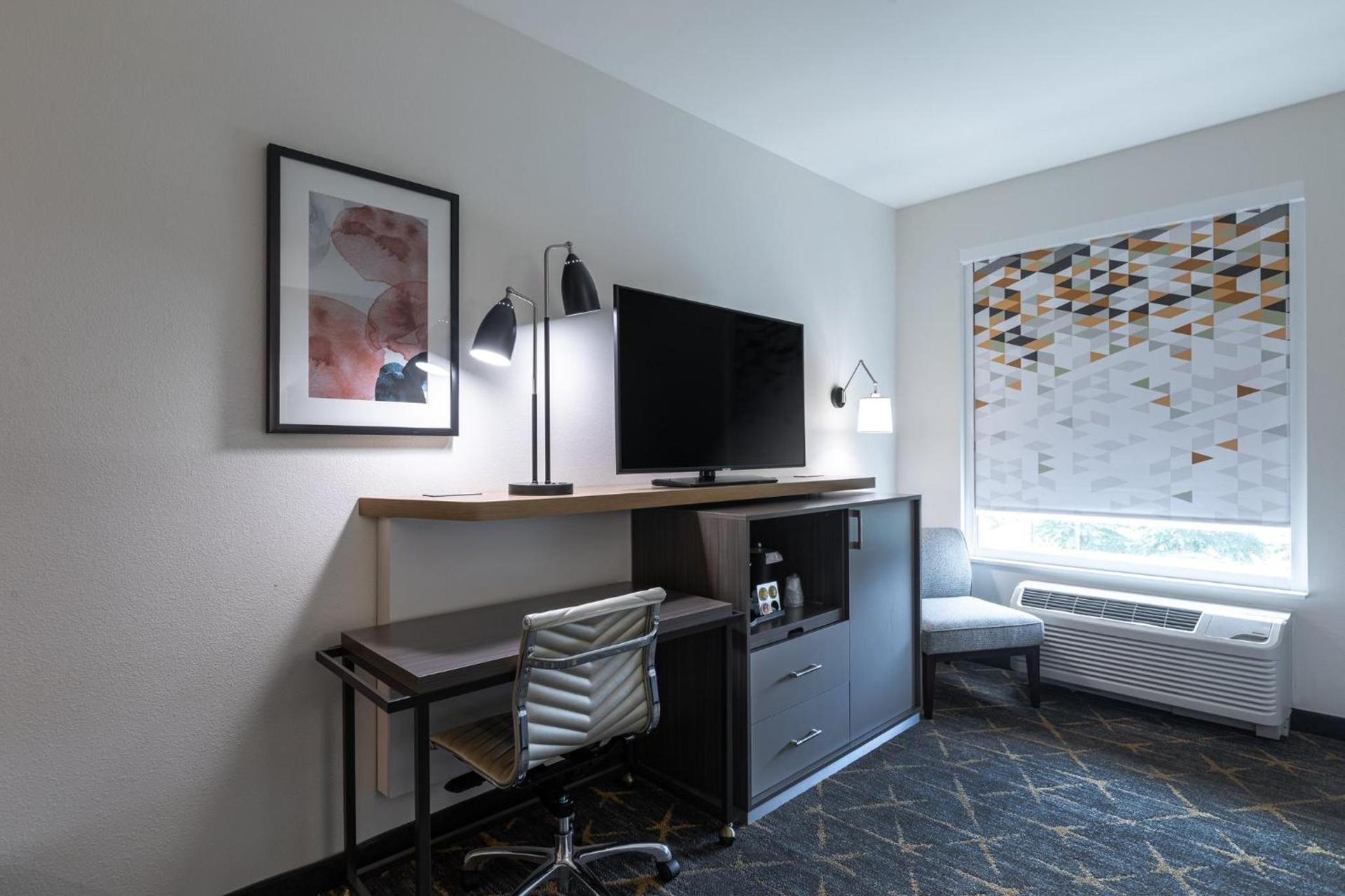Holiday Inn Greenville - Woodruff Road by IHG photo 69