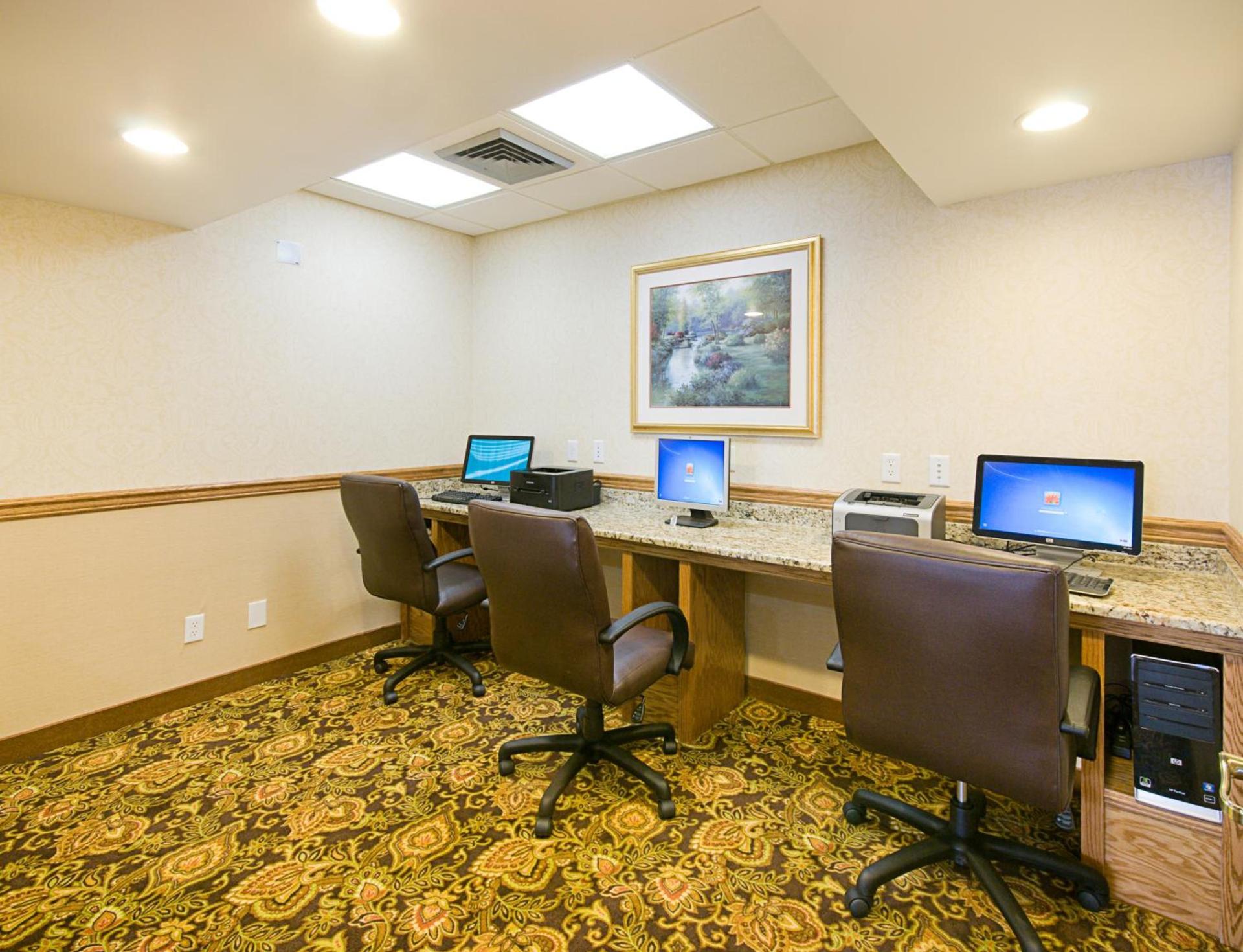 Quality Inn & Suites photo 29