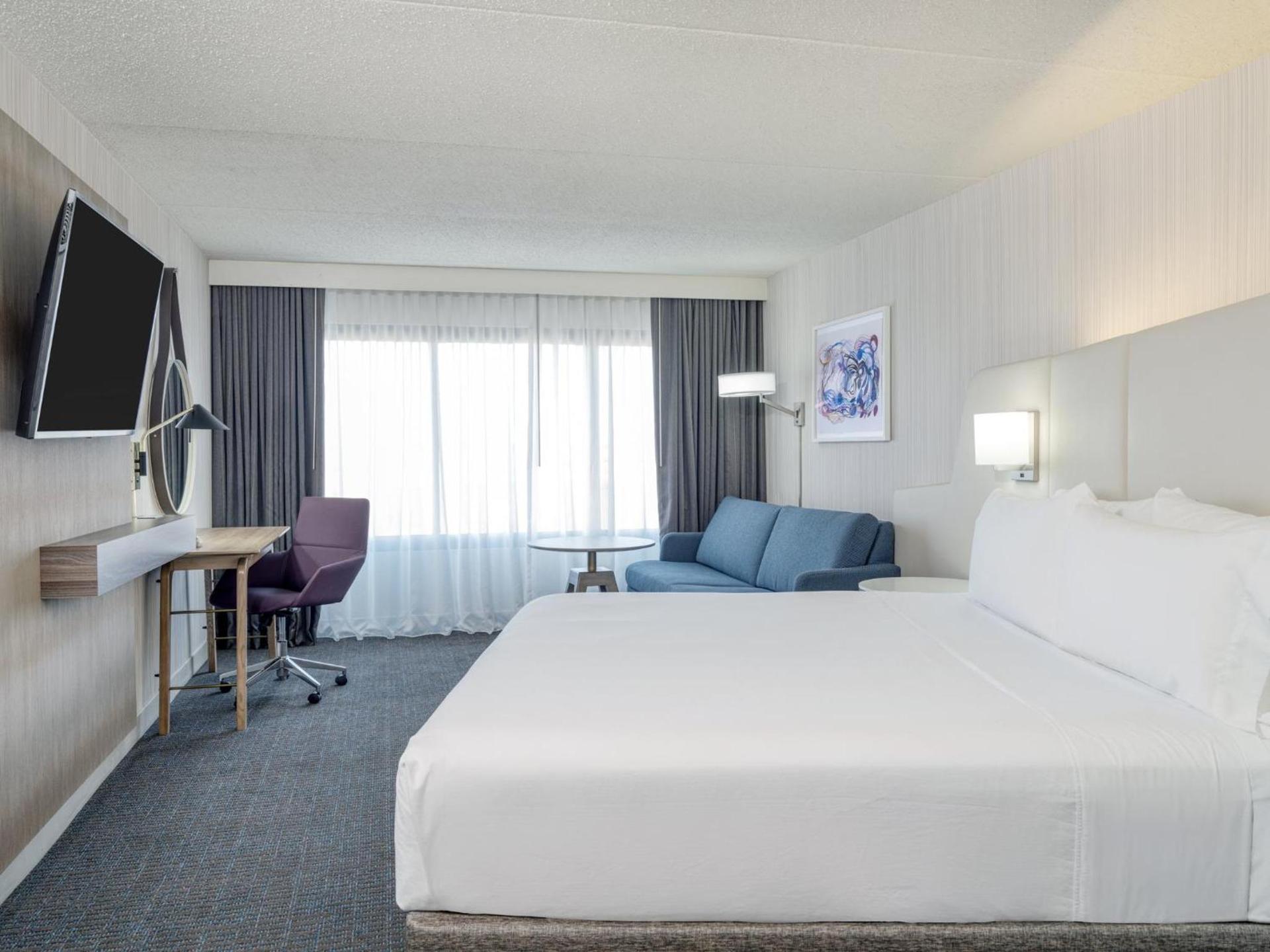 Crowne Plaza Indianapolis-Airport by IHG photo 69