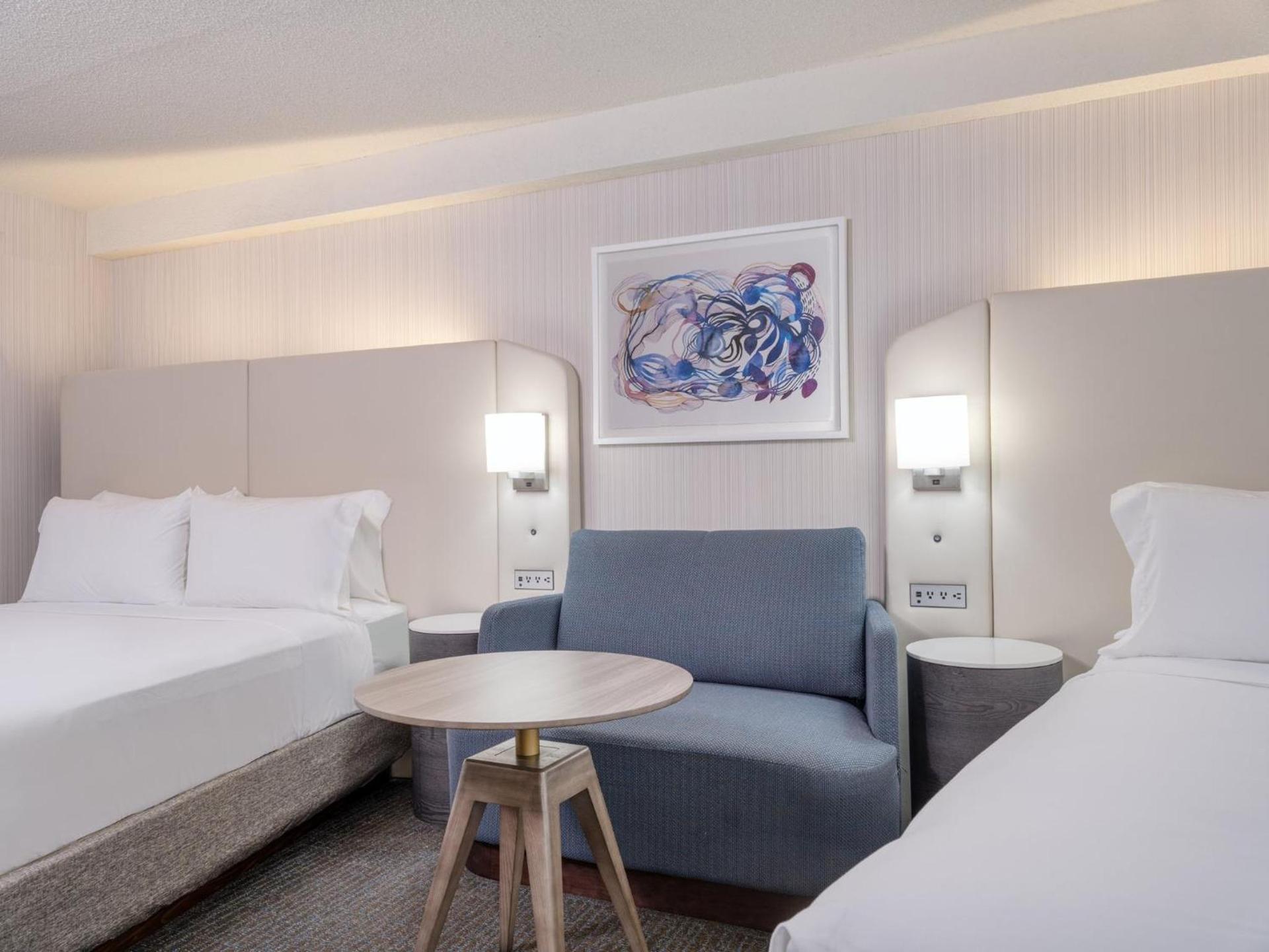 Crowne Plaza Indianapolis-Airport by IHG photo 19