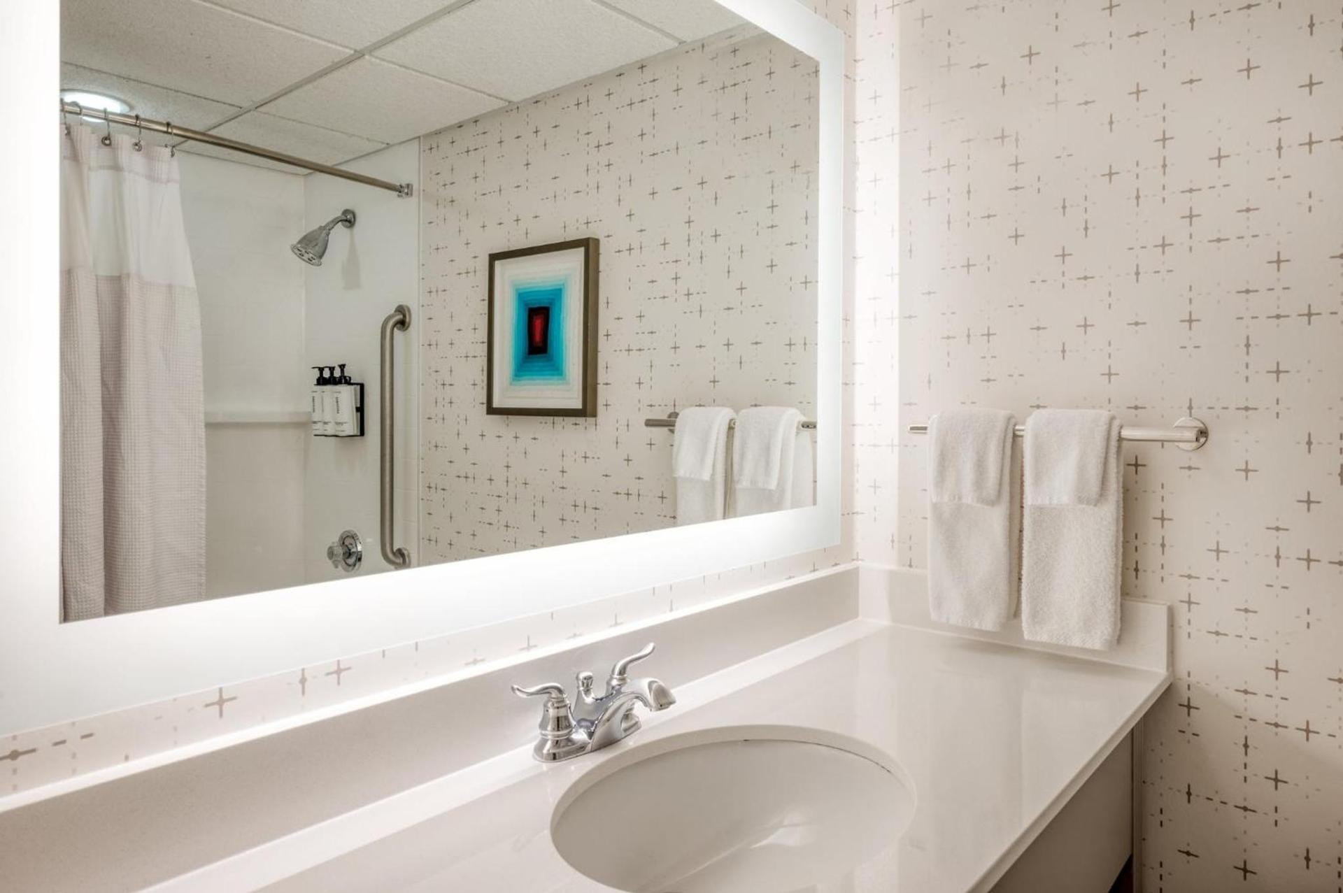 Crowne Plaza Indianapolis-Airport by IHG photo 12