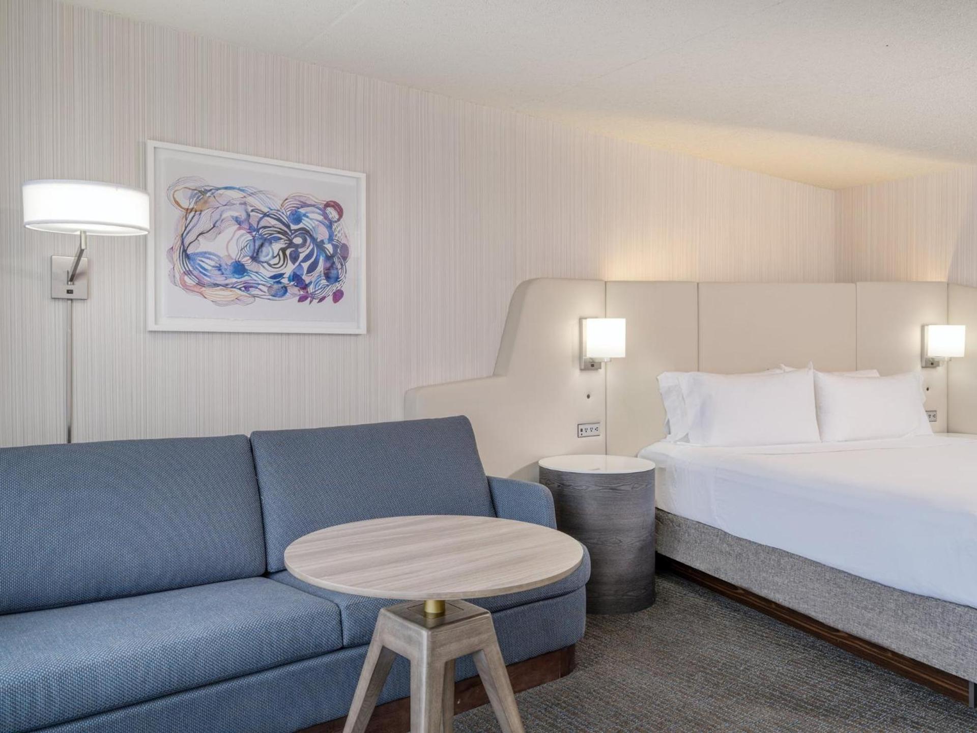 Crowne Plaza Indianapolis-Airport by IHG photo 72