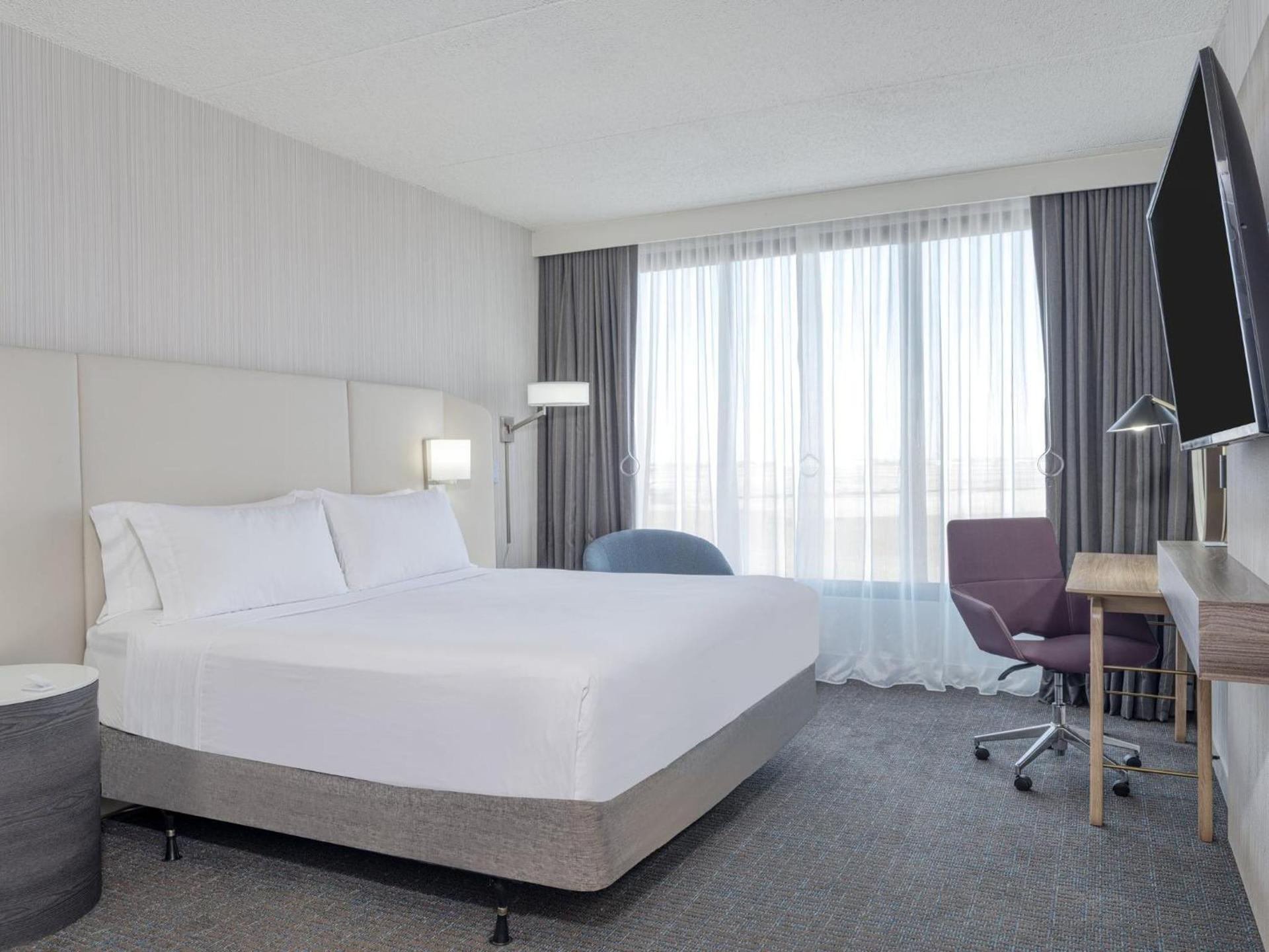 Crowne Plaza Indianapolis-Airport by IHG photo 70
