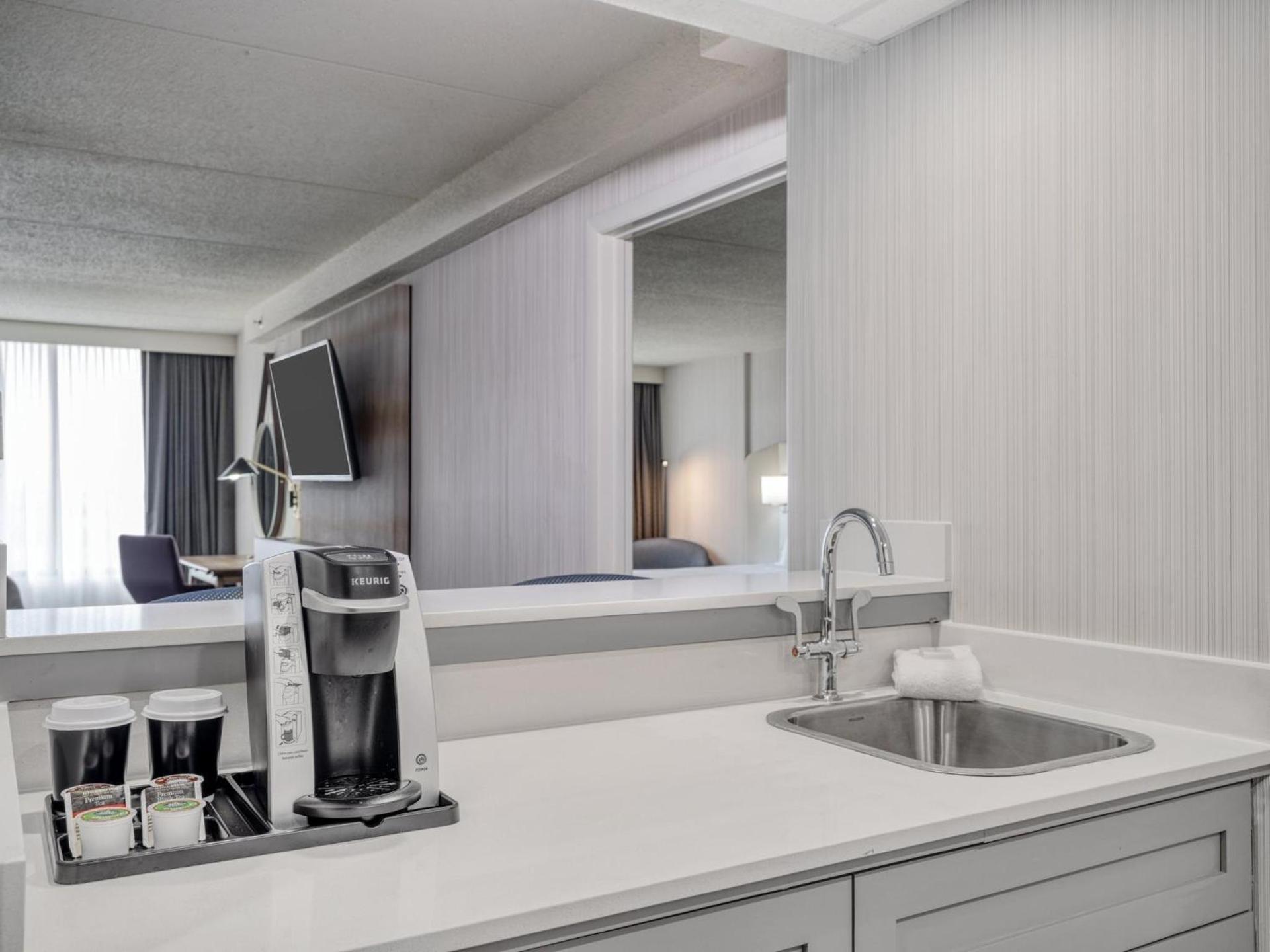 Crowne Plaza Indianapolis-Airport by IHG photo 16