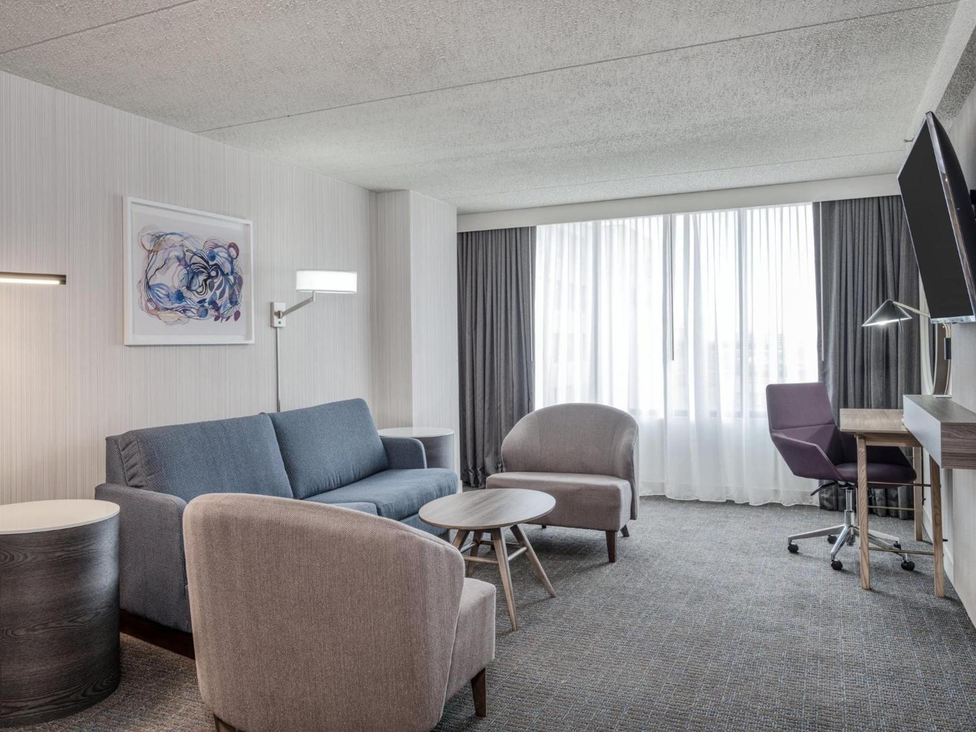 Crowne Plaza Indianapolis-Airport by IHG photo 56