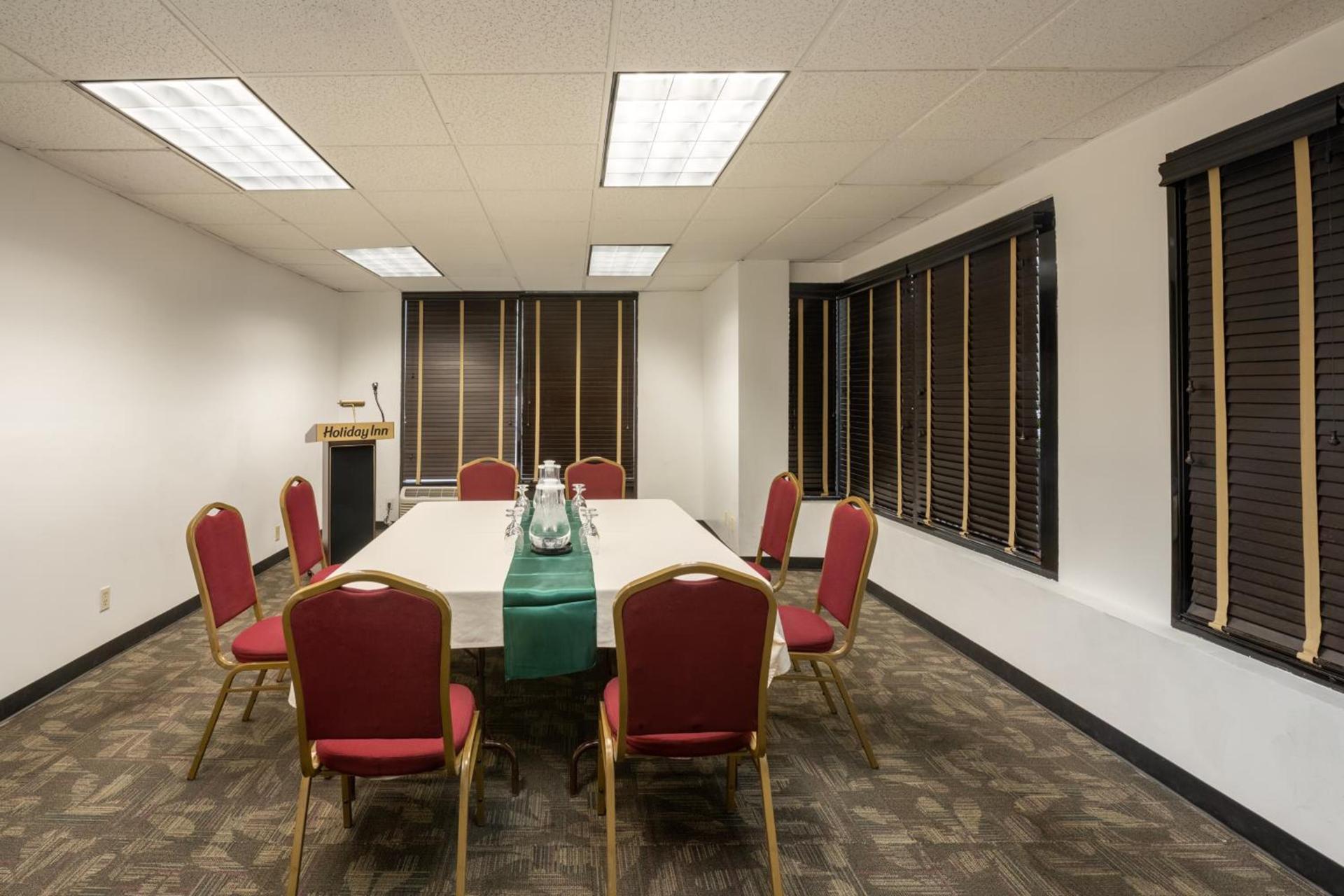 Holiday Inn Phoenix-Mesa Chandler by IHG photo 21