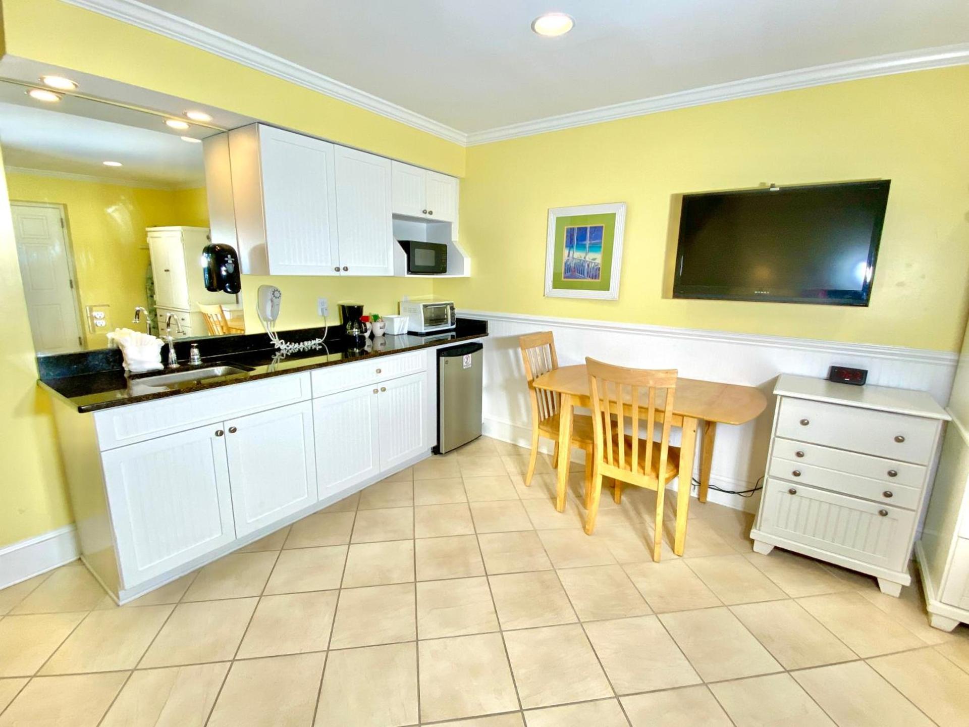 Island Inn of Atlantic Beach photo 18
