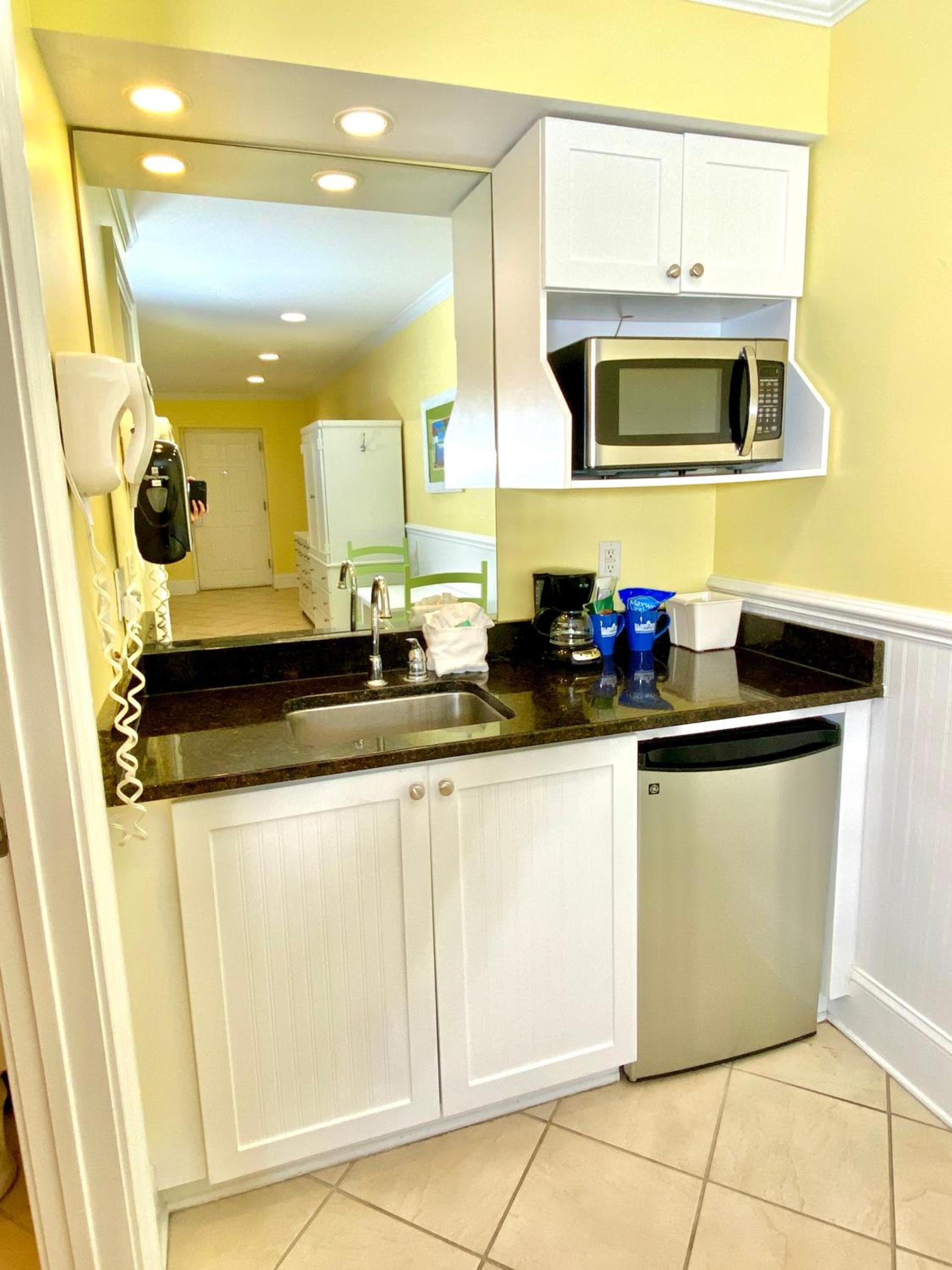 Island Inn of Atlantic Beach photo 24