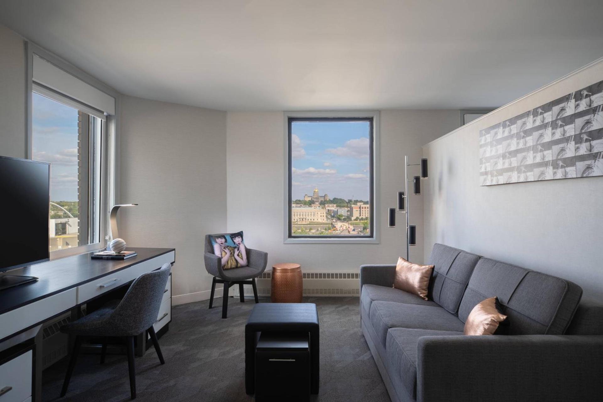 Renaissance Des Moines Savery Hotel photo 23