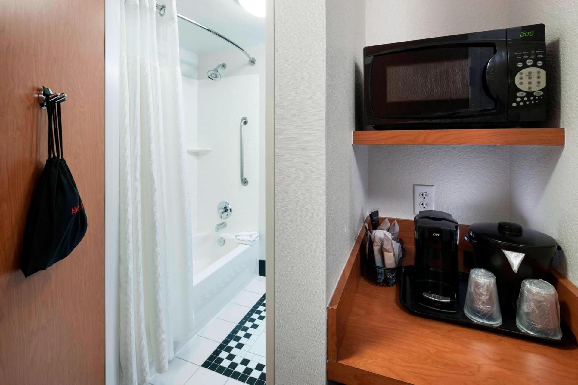 Fairfield Inn & Suites by Marriott Austin Parmer Tech Ridge photo 8