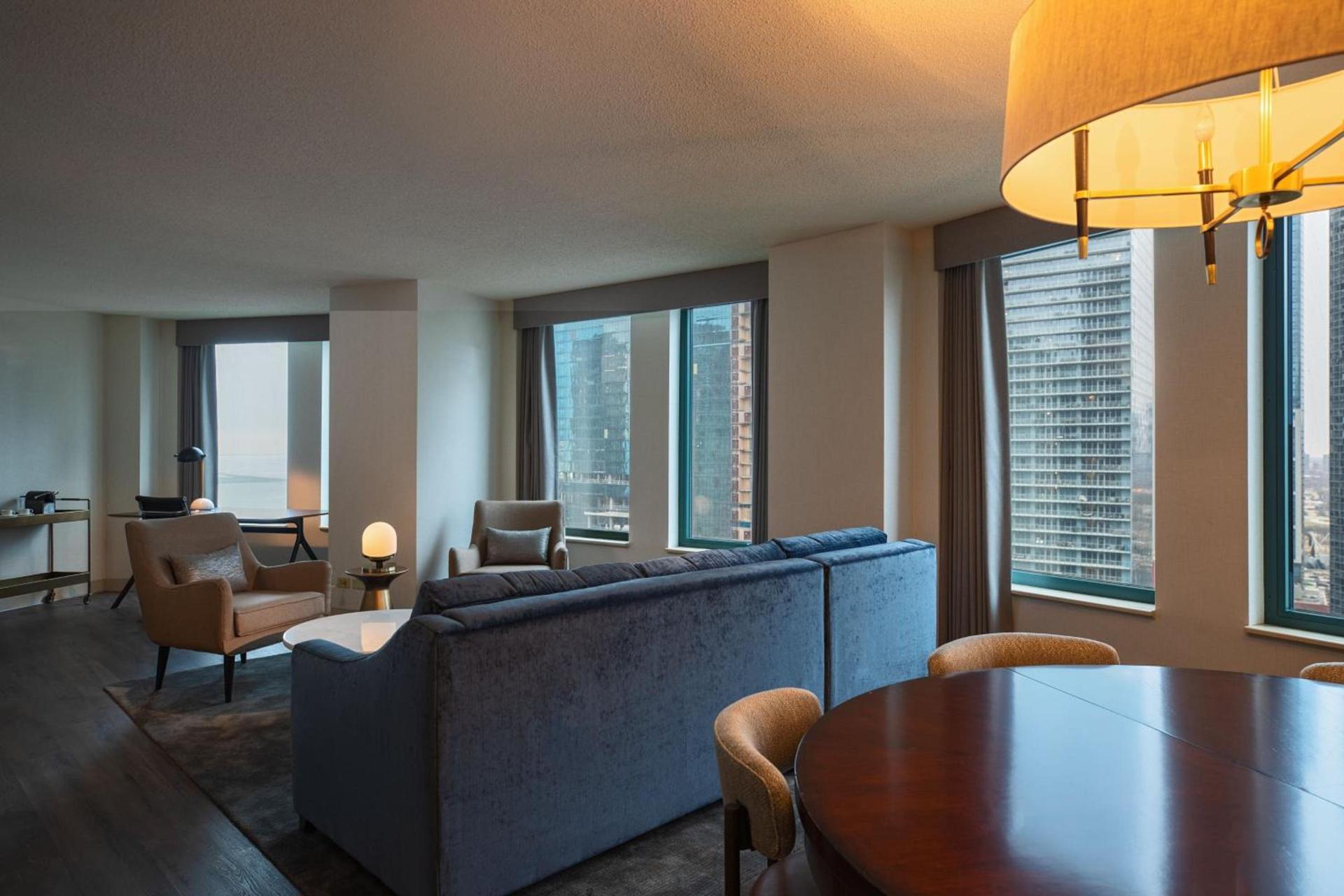 Sheraton Grand Chicago Riverwalk photo 10