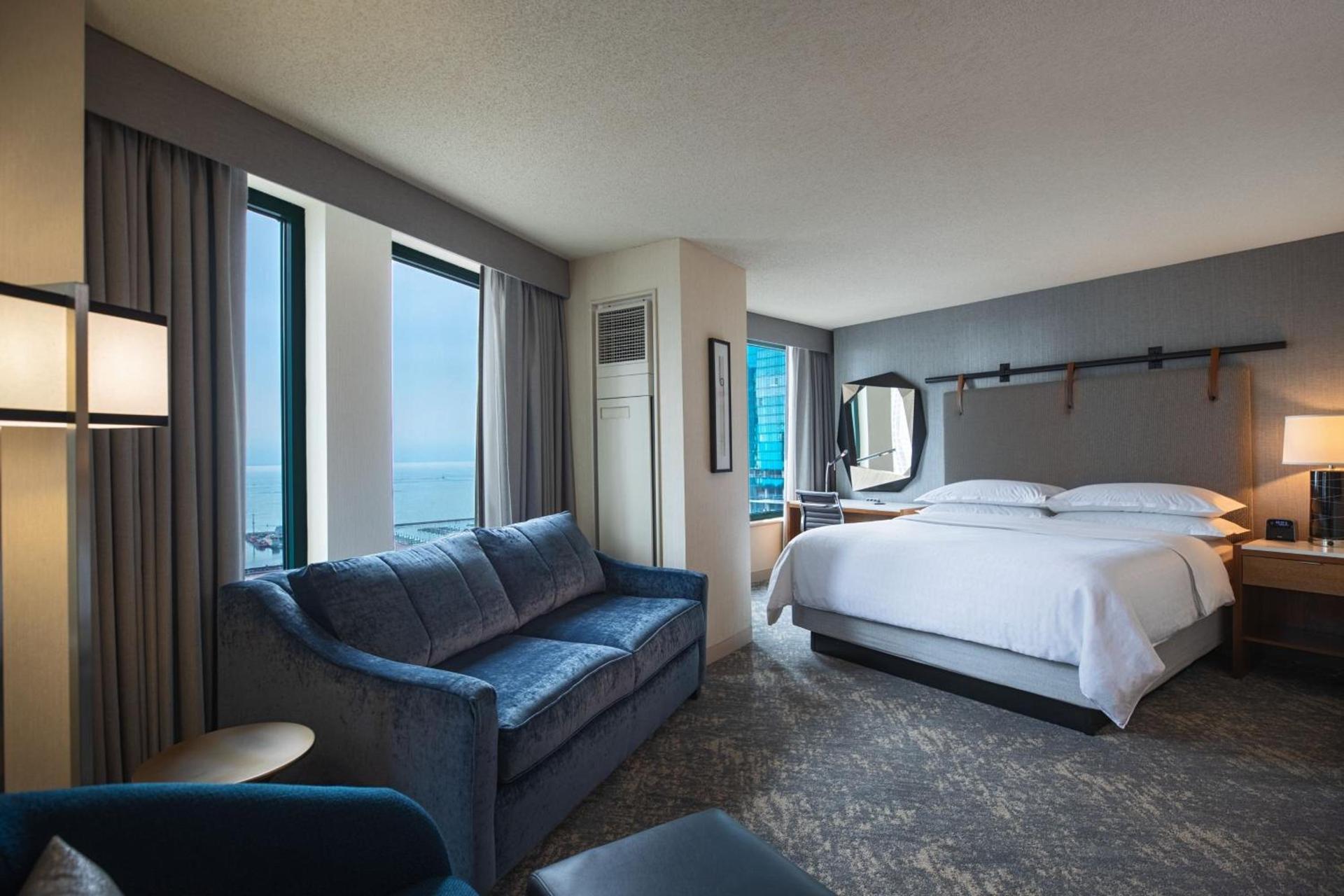 Sheraton Grand Chicago Riverwalk photo 26