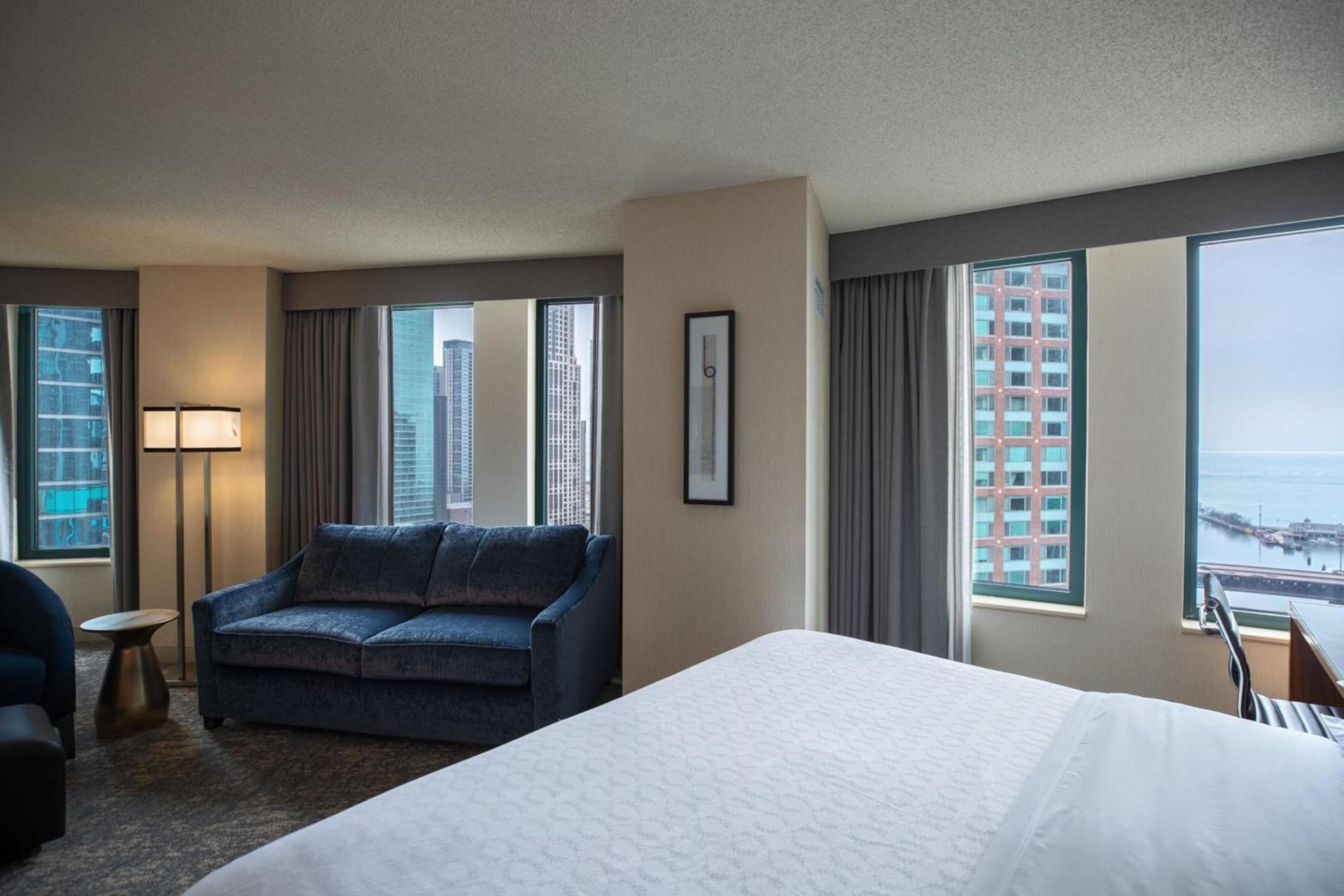 Sheraton Grand Chicago Riverwalk photo 15