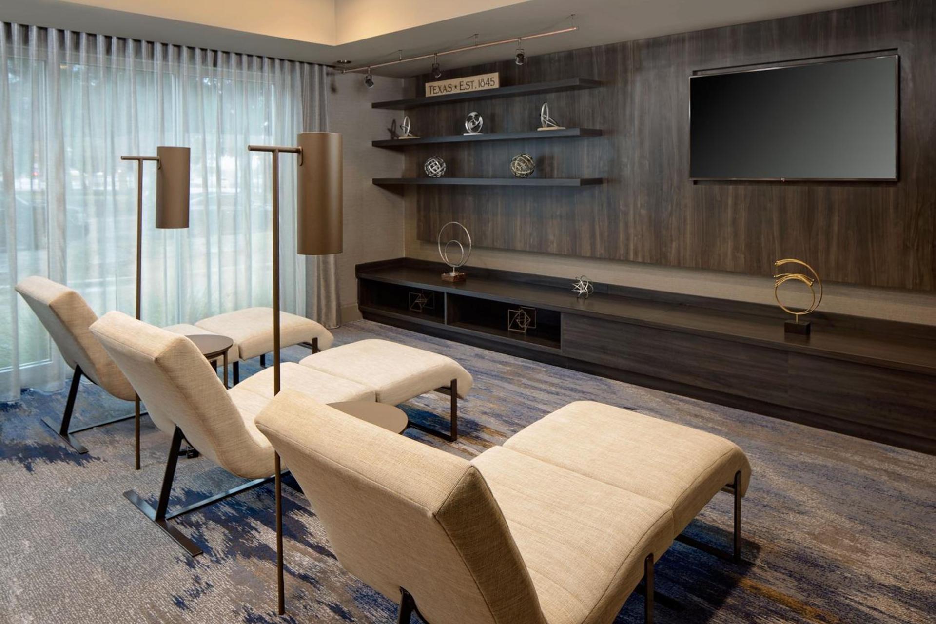 Courtyard by Marriott Dallas Downtown/Reunion District photo 19