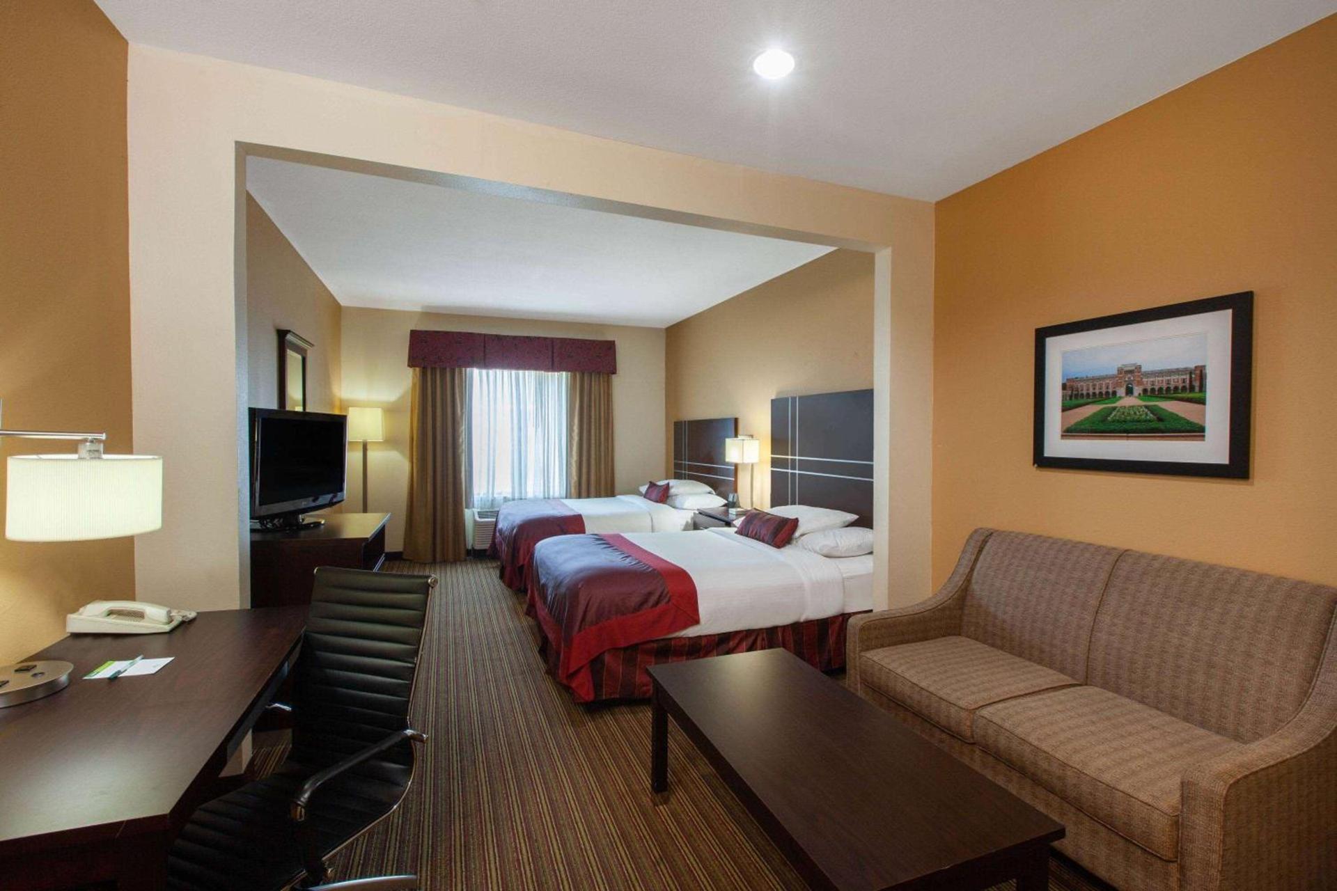 Wingate By Wyndham Houston / Willowbrook photo 25