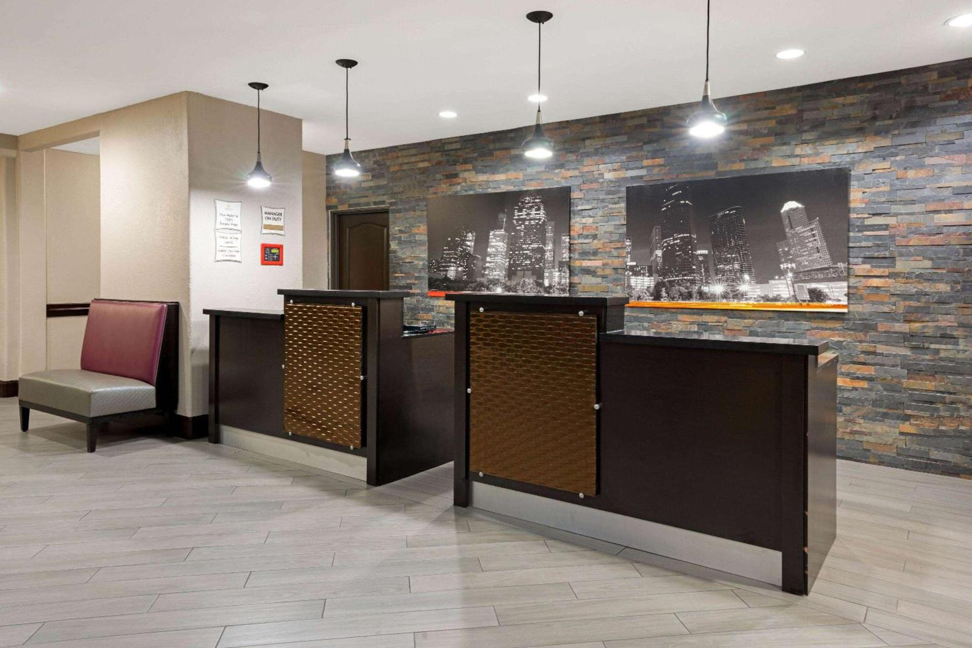 La Quinta by Wyndham Houston IAH Bush Intl Airport E photo 7