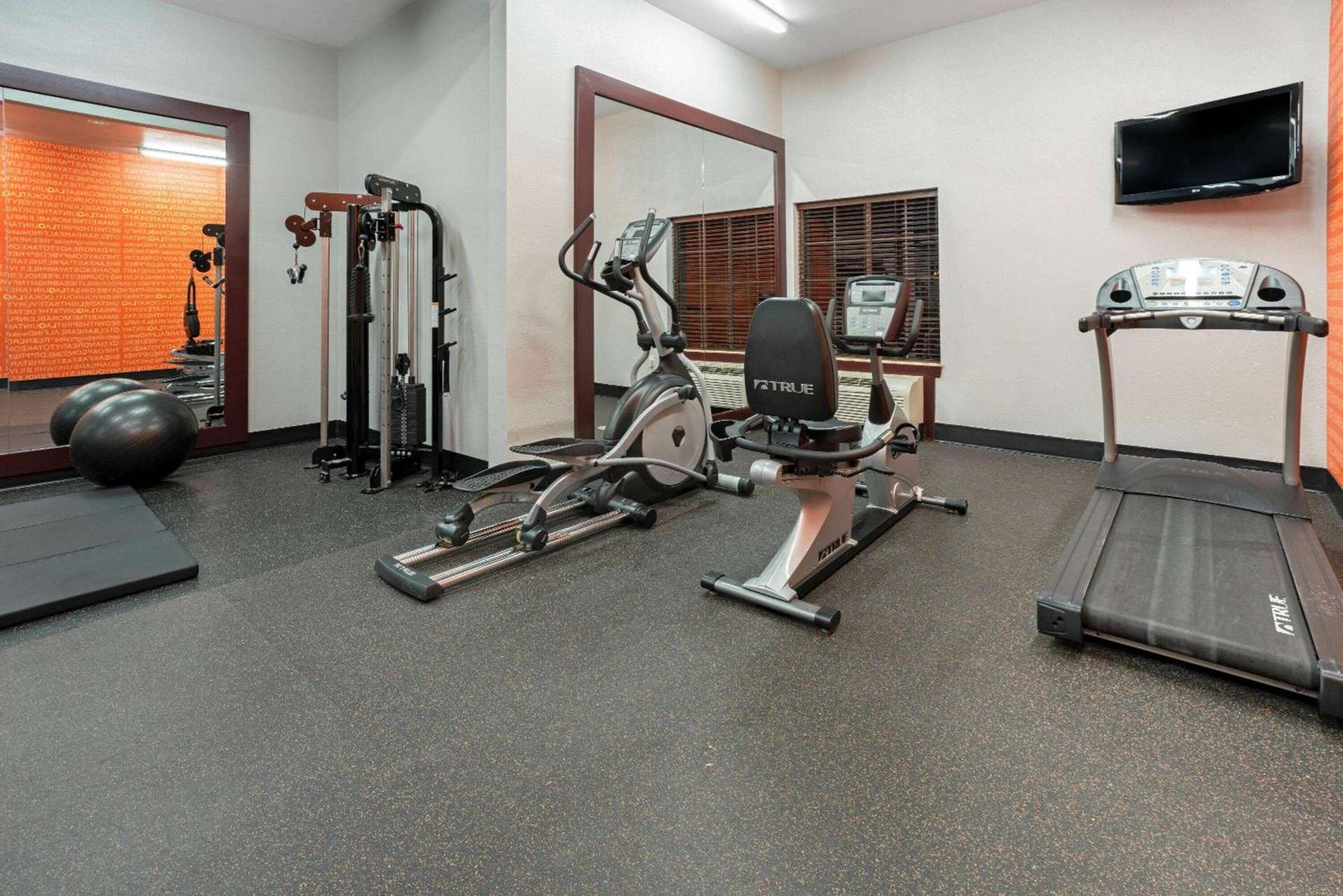 La Quinta by Wyndham Houston IAH Bush Intl Airport E photo 10