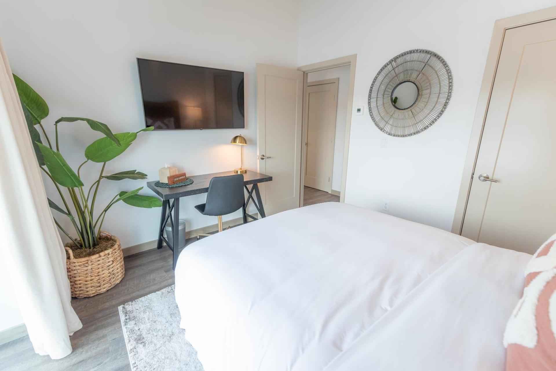 Colony Suites photo 47