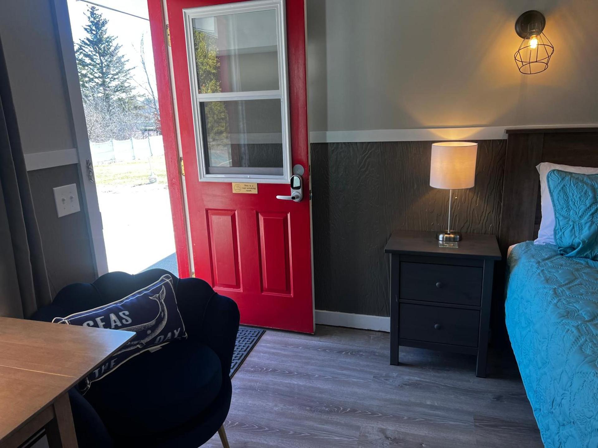 Claddagh Motel & Suites photo 62