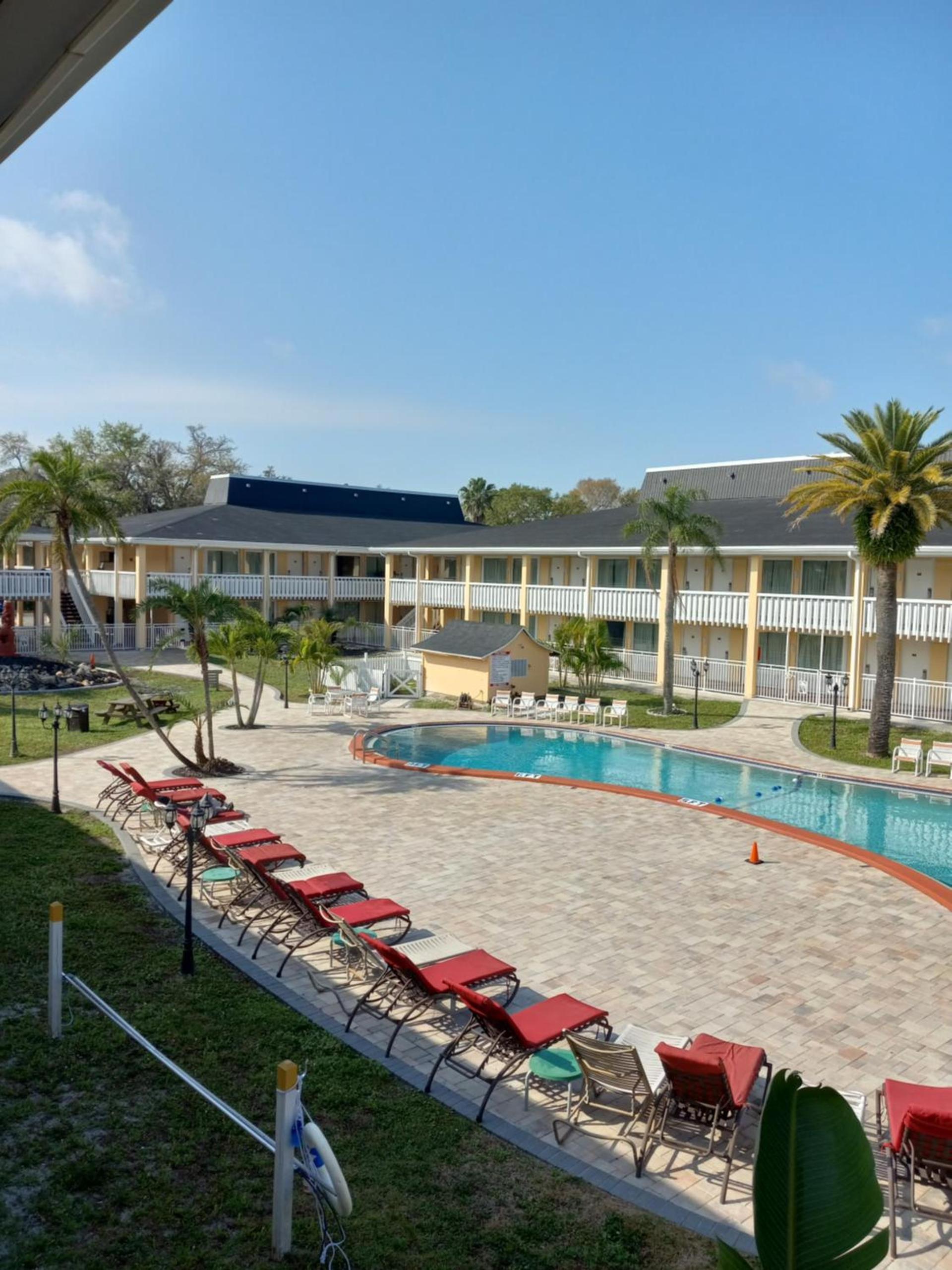 Rodeway Inn photo 17