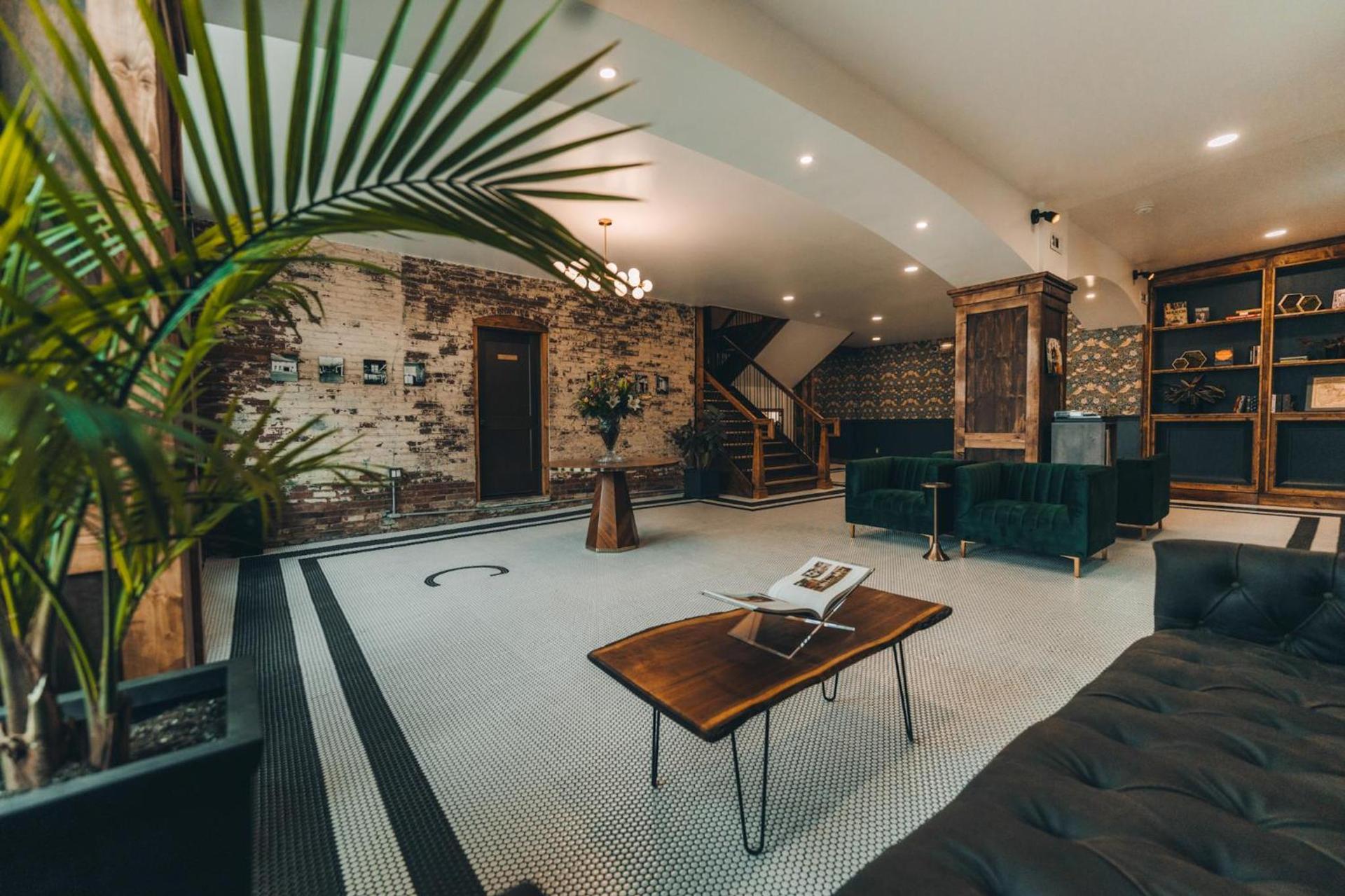 The Chandler Hotel photo 3