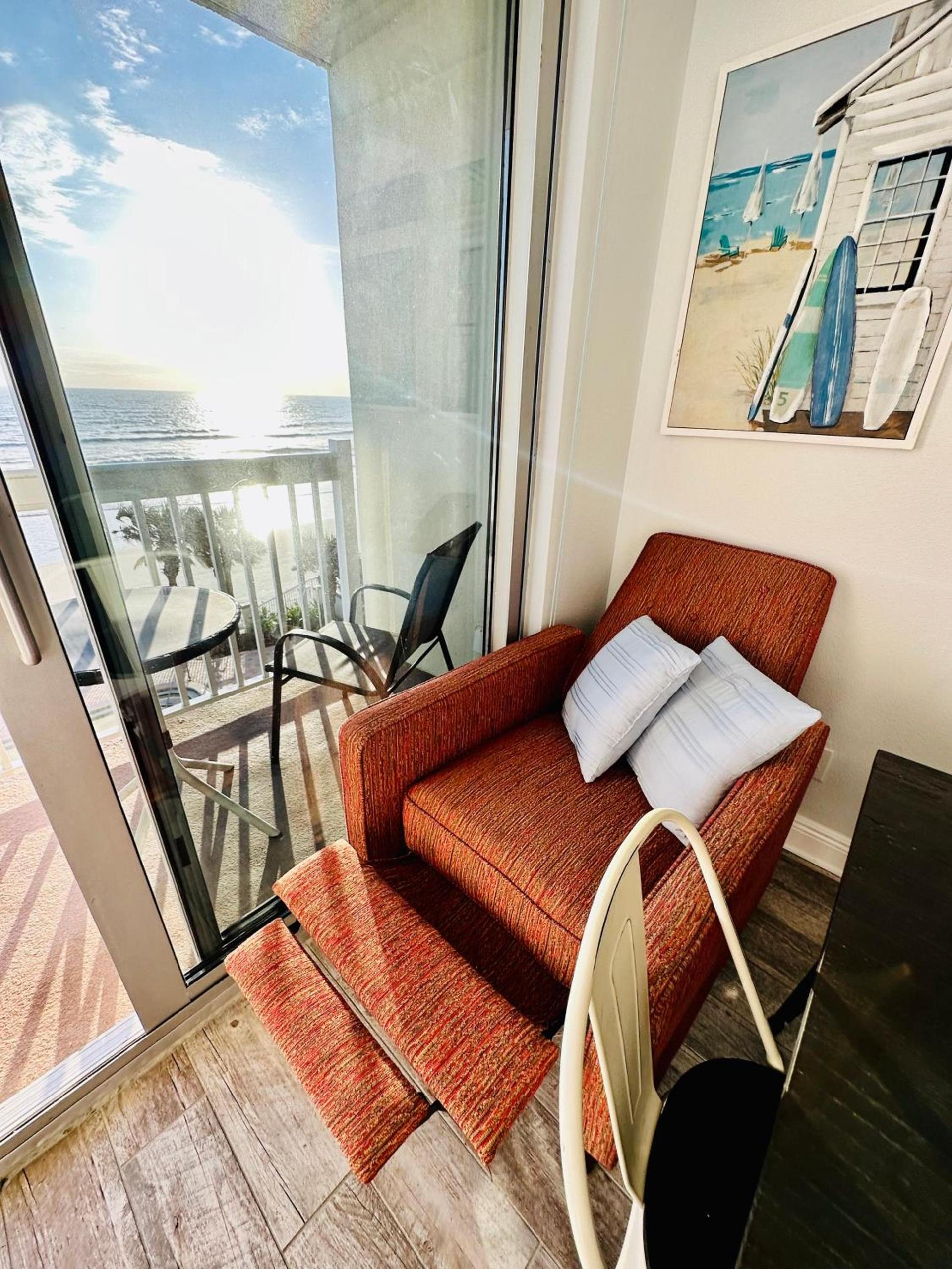 Daytona Beach Resort Private balcony Ocean Front photo 30
