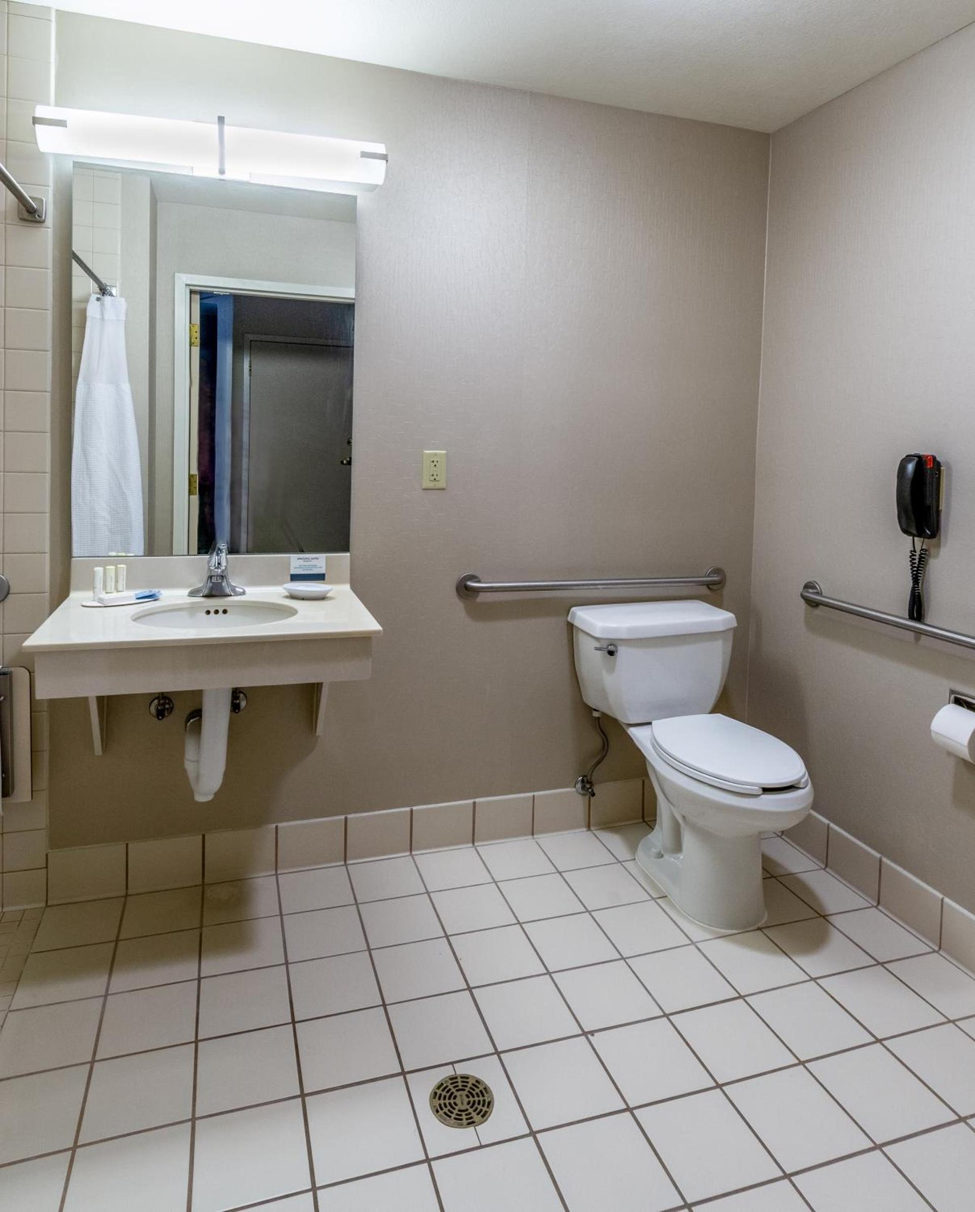 SpringHill Suites by Marriott Fairbanks photo 2