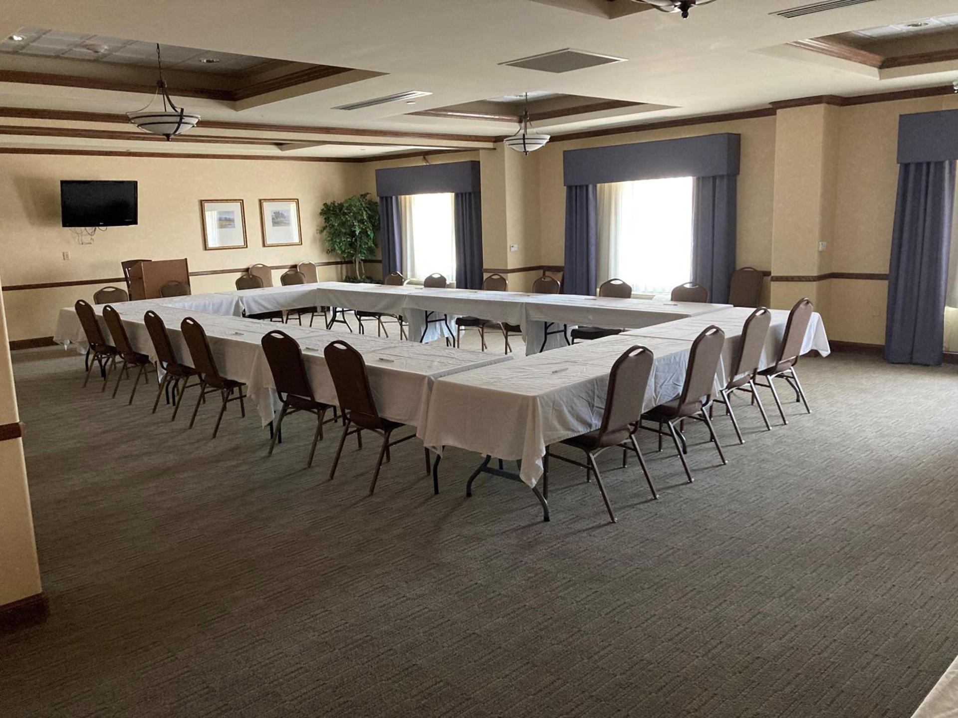 Country Inn & Suites by Radisson, Oklahoma City - Quail Springs, OK photo 25