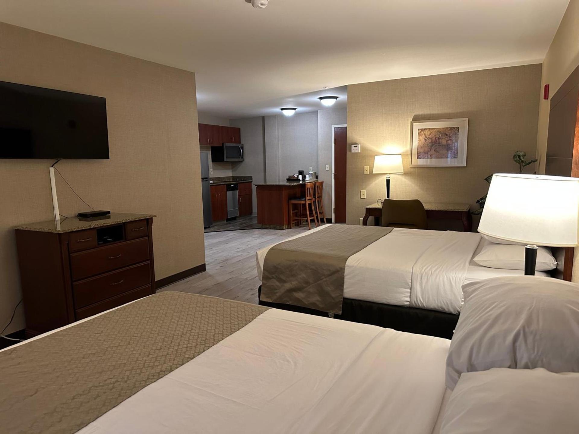Medallion Inn and Suites photo 17