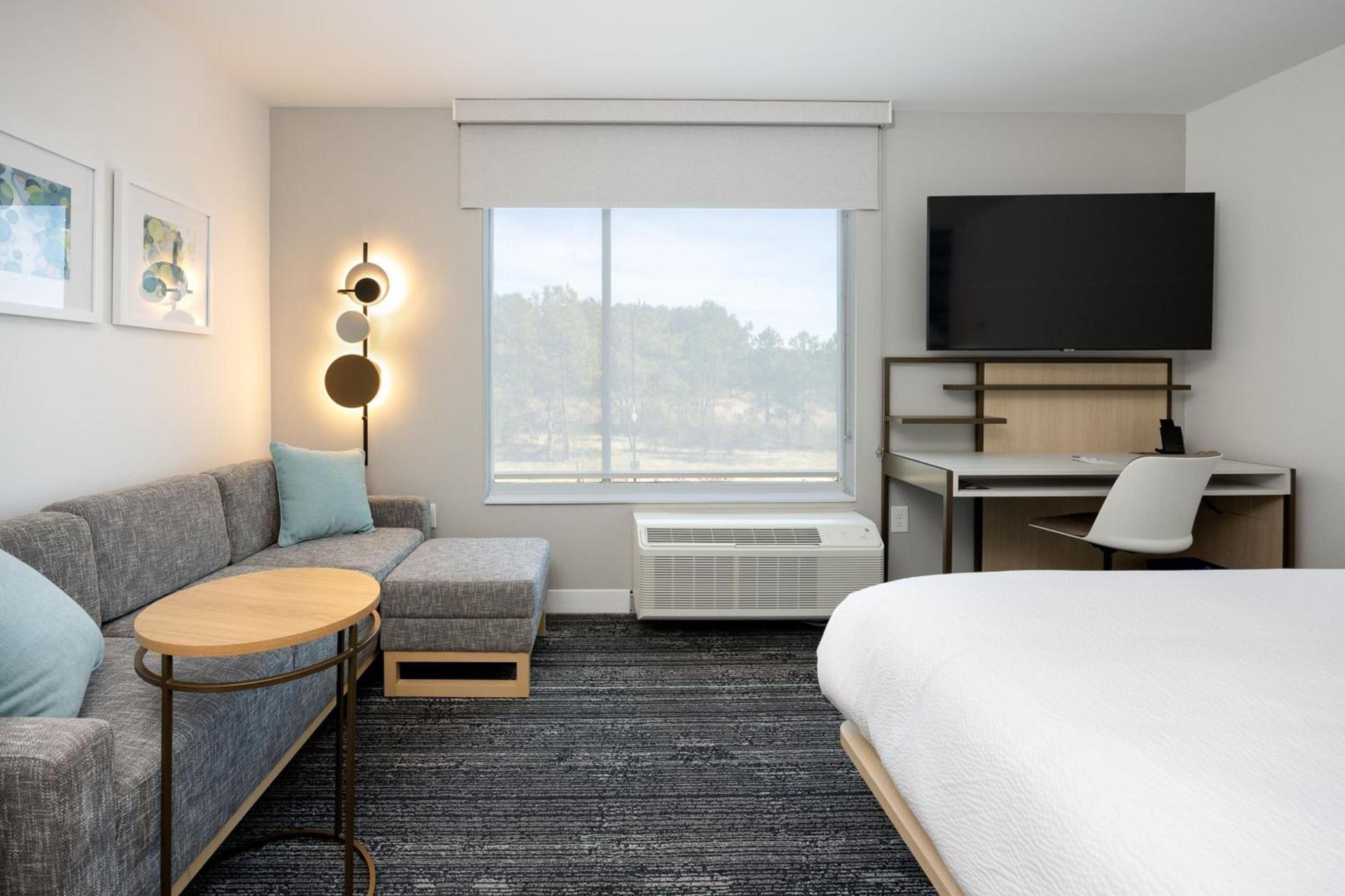 TownePlace Suites by Marriott Canton Riverstone Parkway photo 11