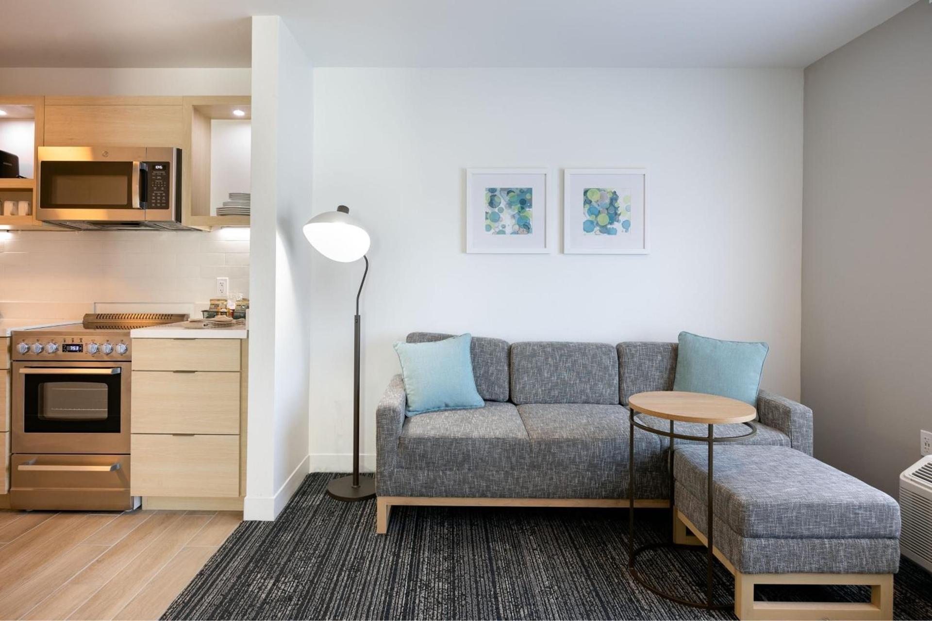 TownePlace Suites by Marriott Canton Riverstone Parkway photo 12