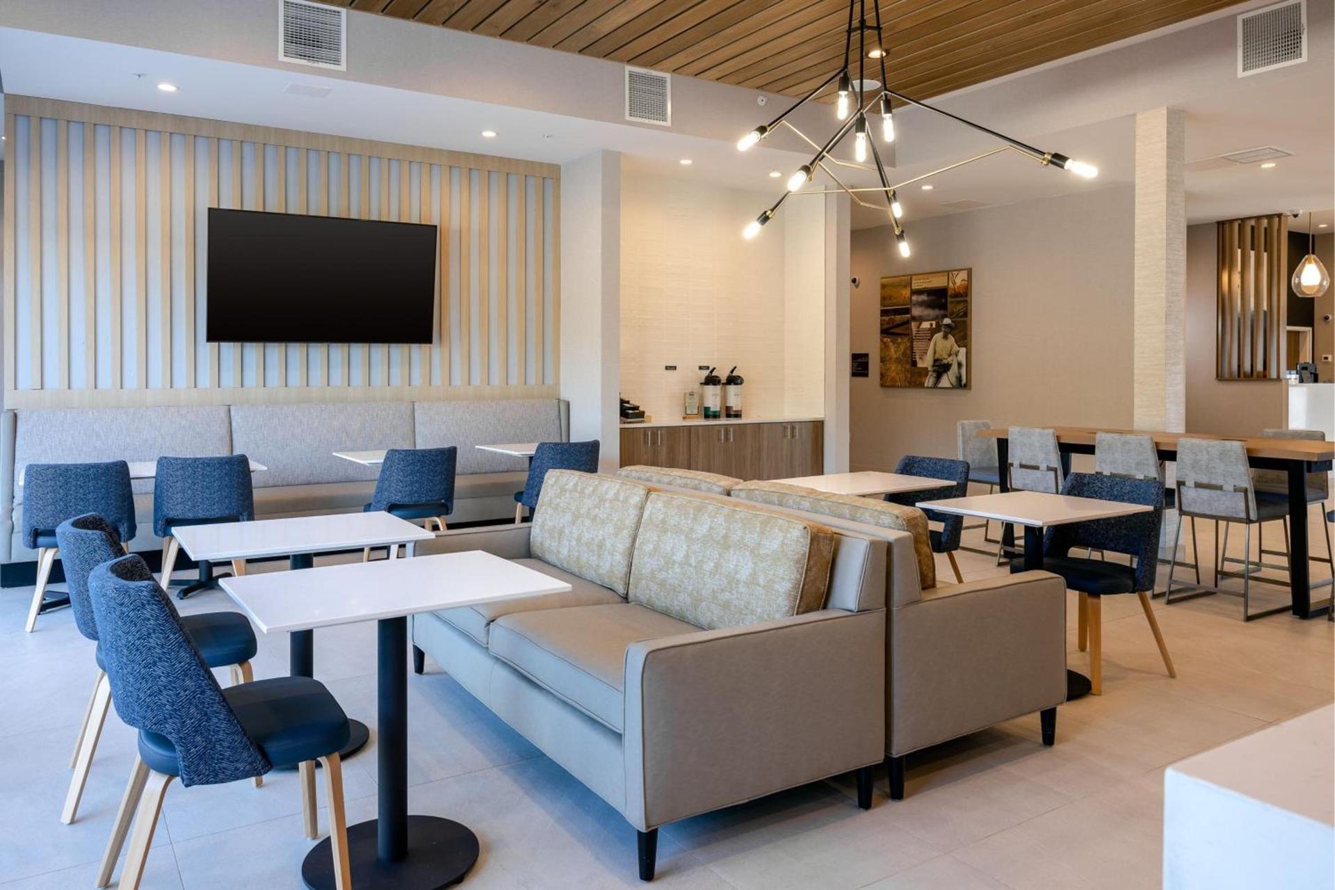 TownePlace Suites by Marriott Canton Riverstone Parkway photo 38