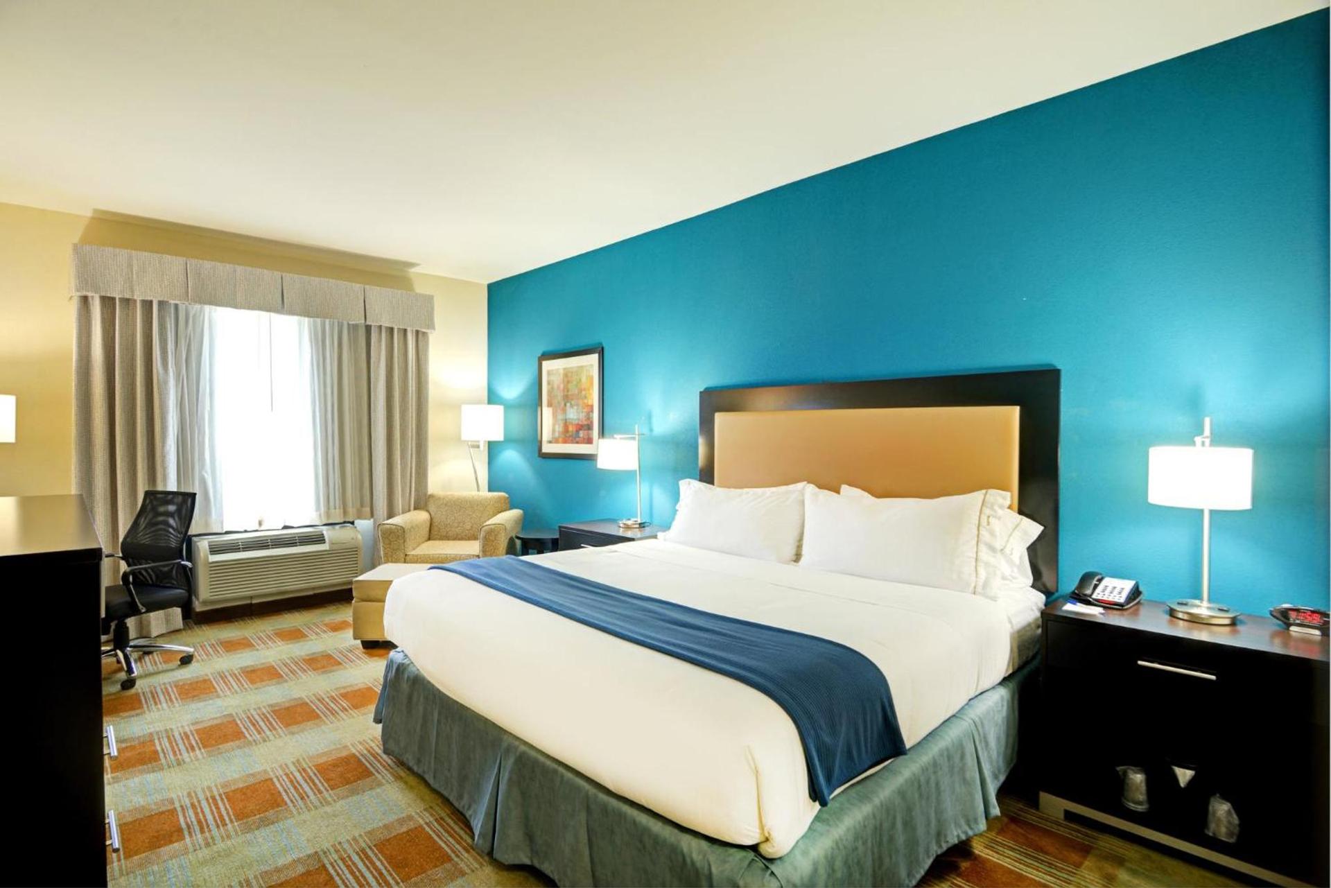 Holiday Inn Express & Suites Houston Northwest-Brookhollow by IHG photo 48