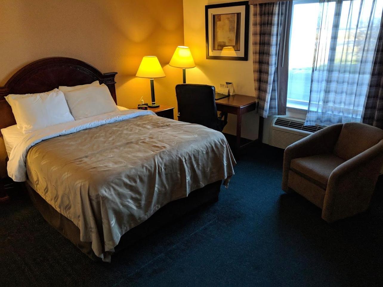 Helena Inn - Airport photo 17